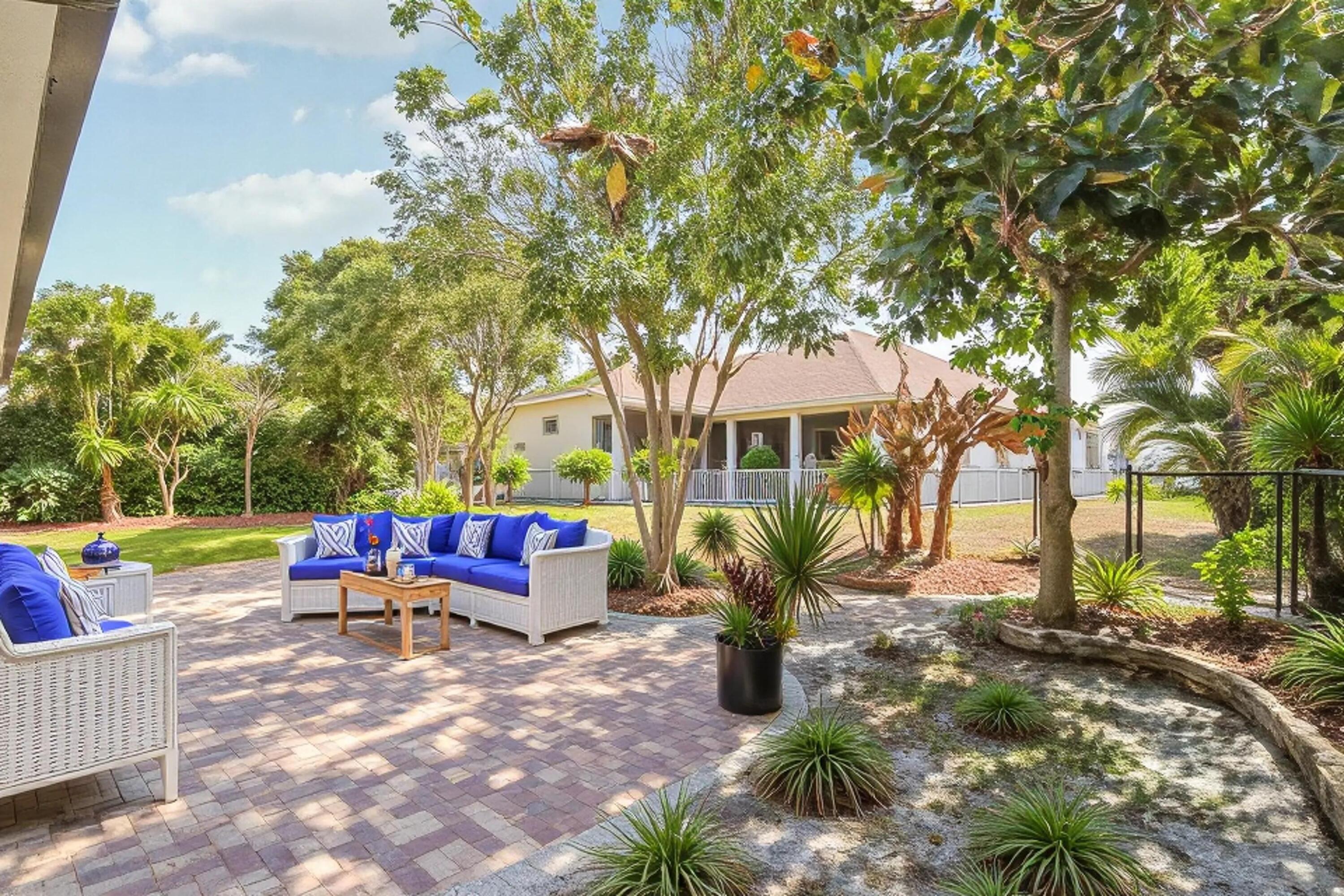 3804 Victoria, West Palm Beach FL 33411