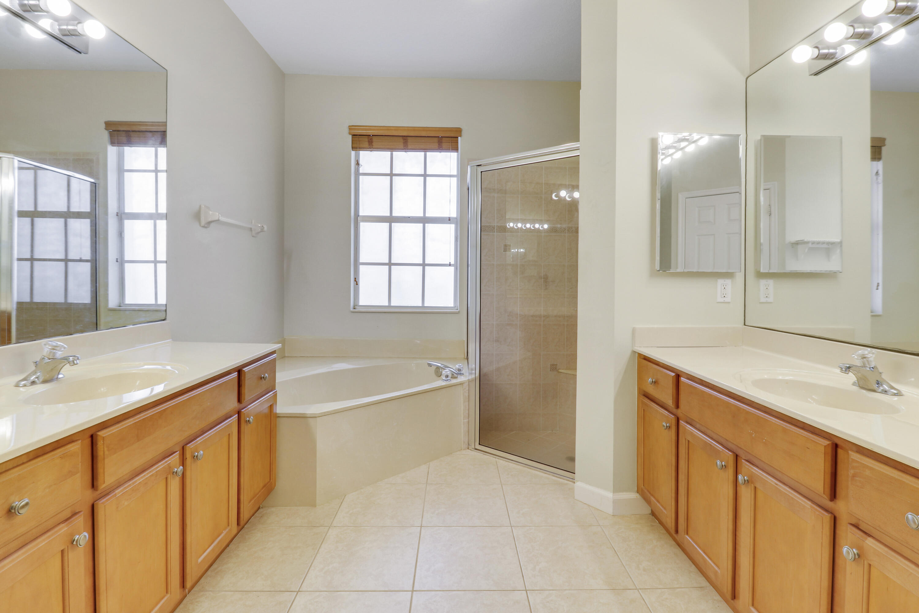 3804 Victoria, West Palm Beach FL 33411