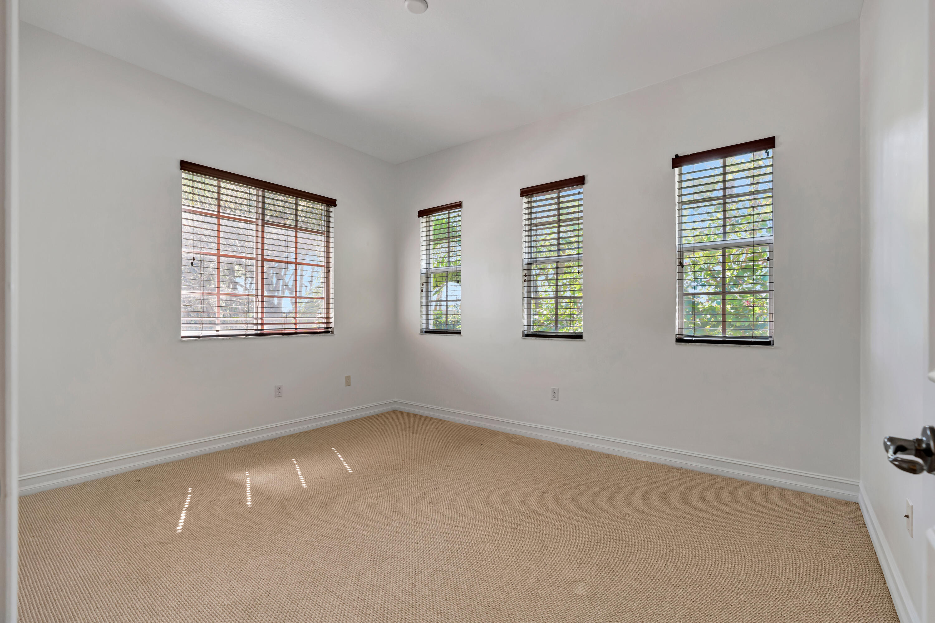 359 Chambord, Palm Beach Gardens FL 33410