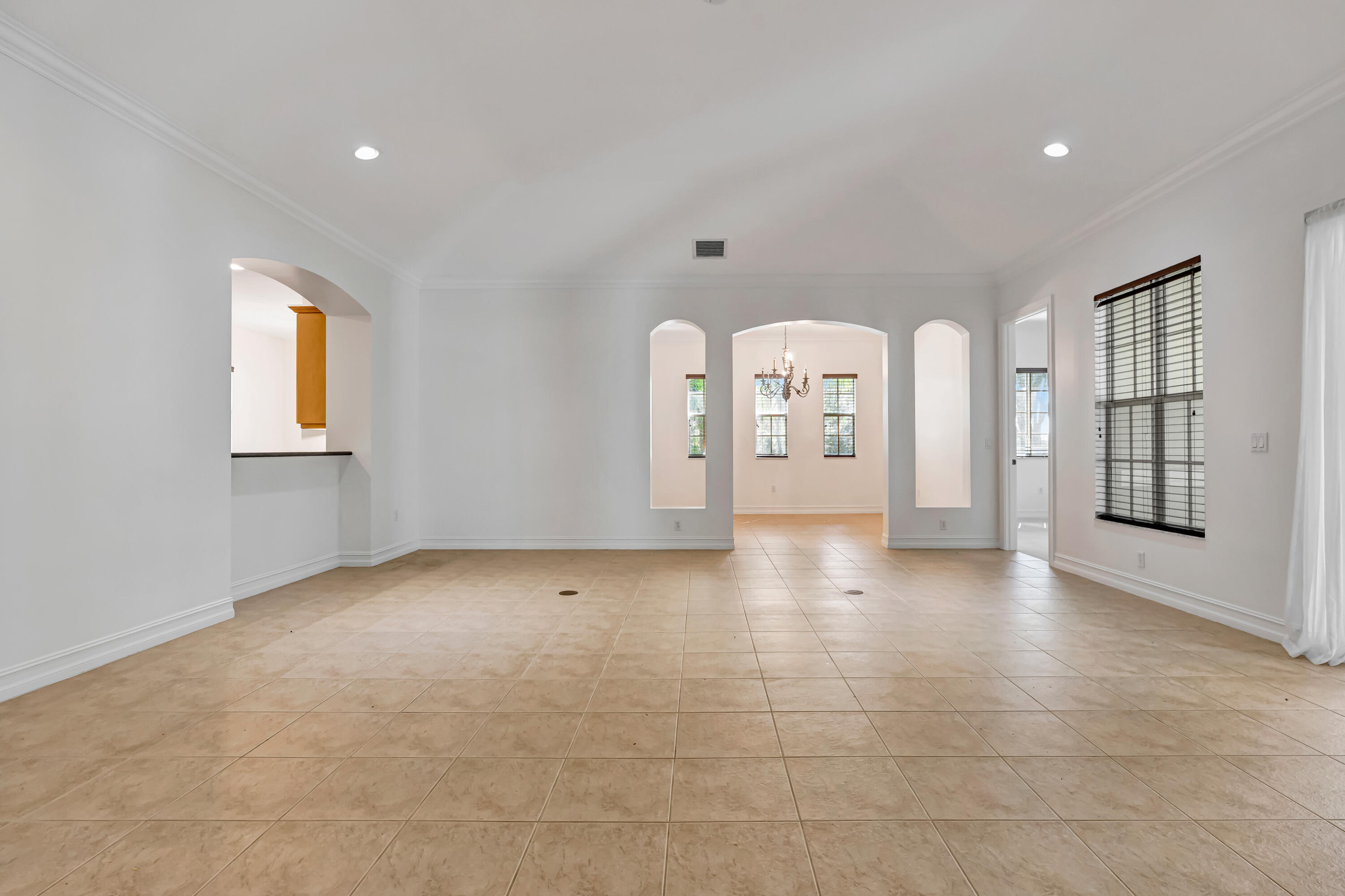 359 Chambord, Palm Beach Gardens FL 33410