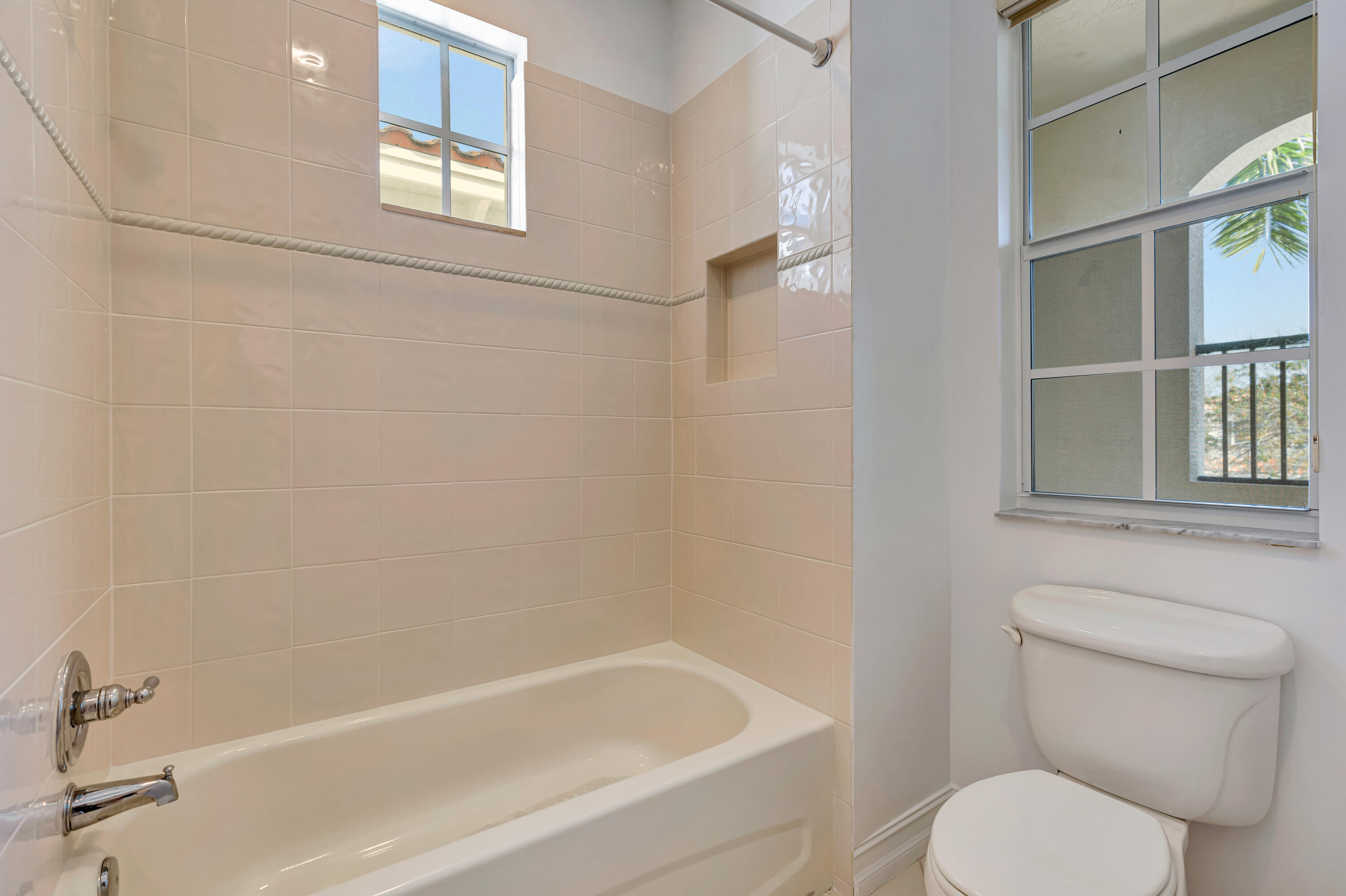 359 Chambord, Palm Beach Gardens FL 33410