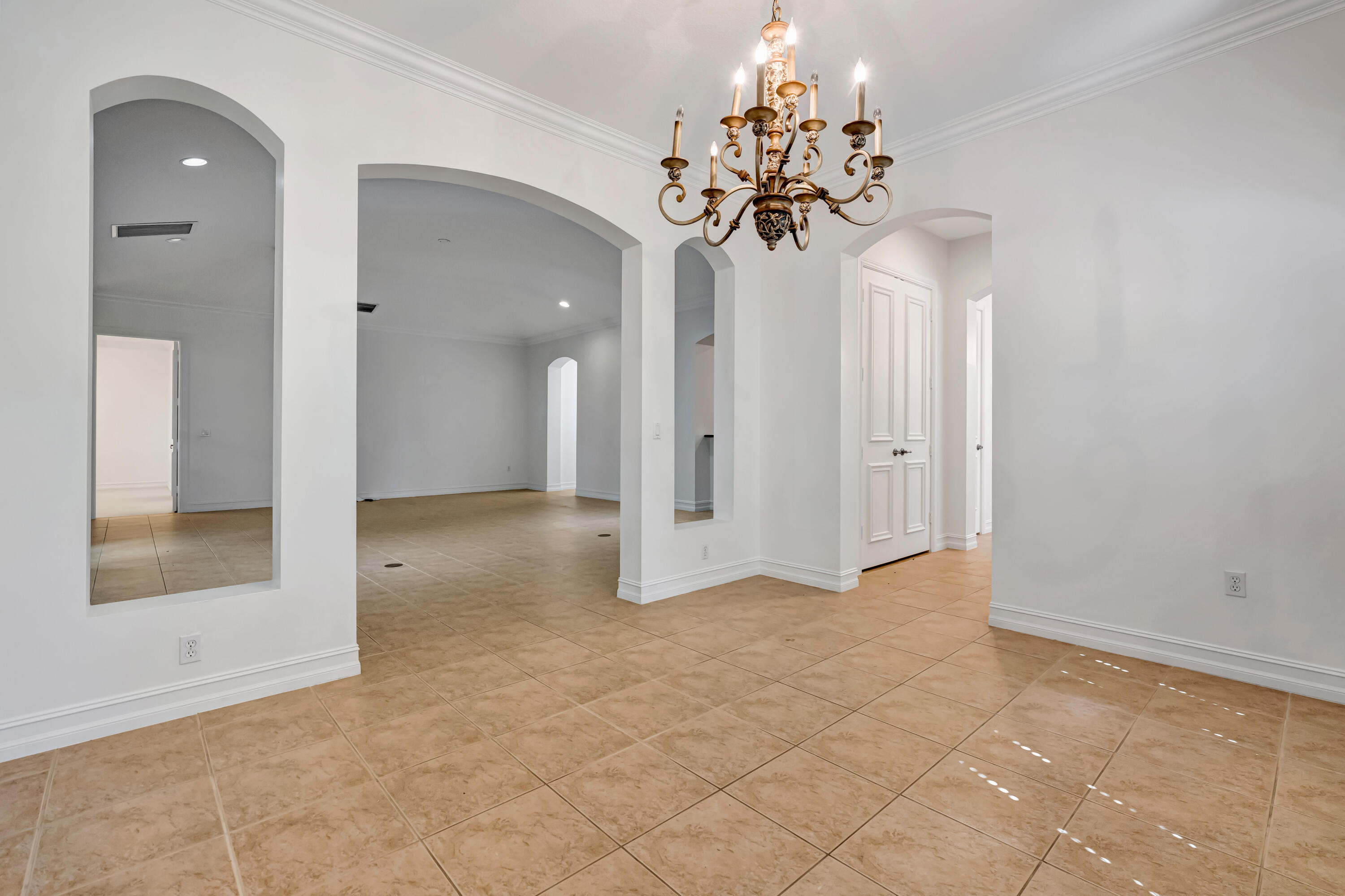 359 Chambord, Palm Beach Gardens FL 33410