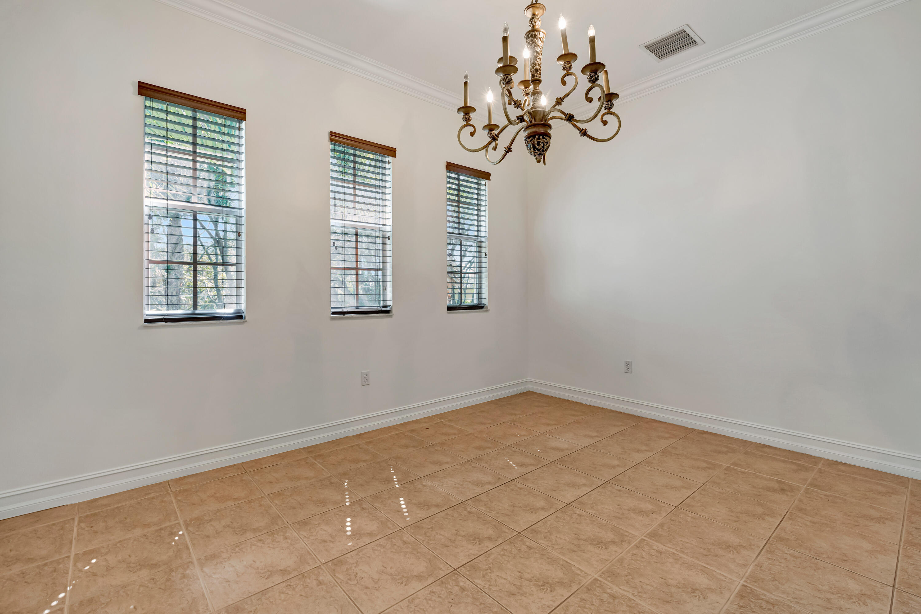 359 Chambord, Palm Beach Gardens FL 33410