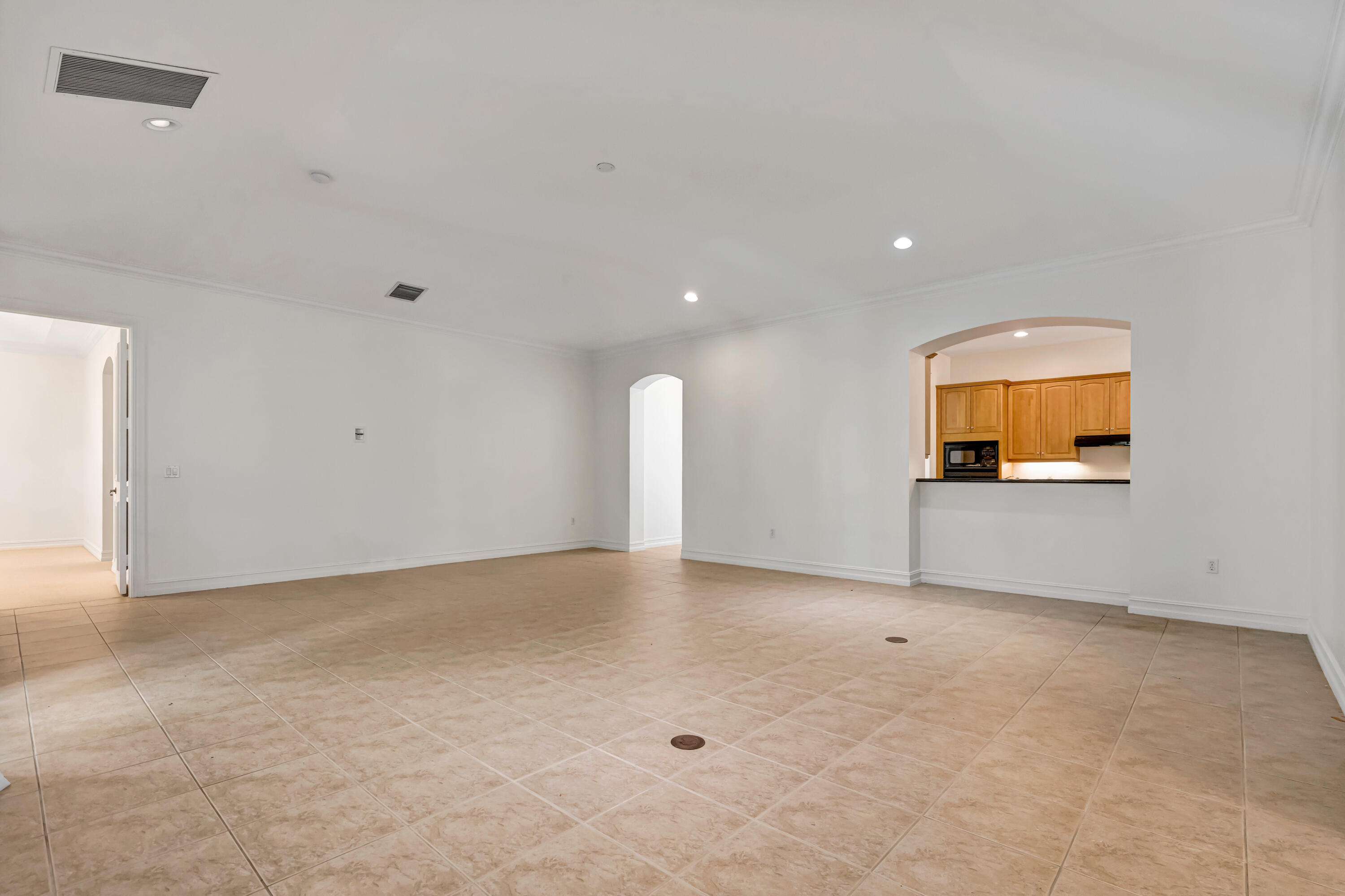 359 Chambord, Palm Beach Gardens FL 33410