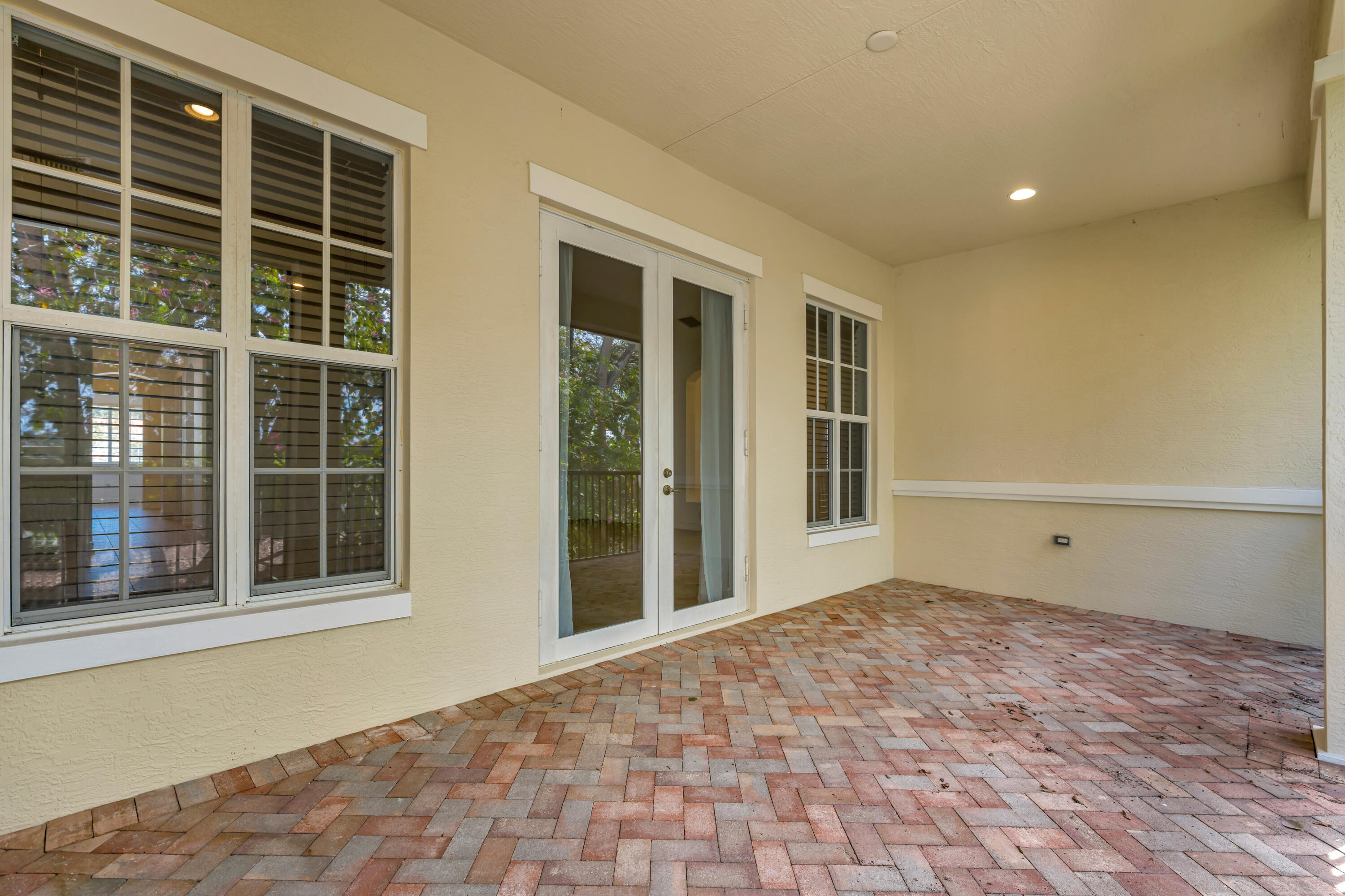 359 Chambord, Palm Beach Gardens FL 33410