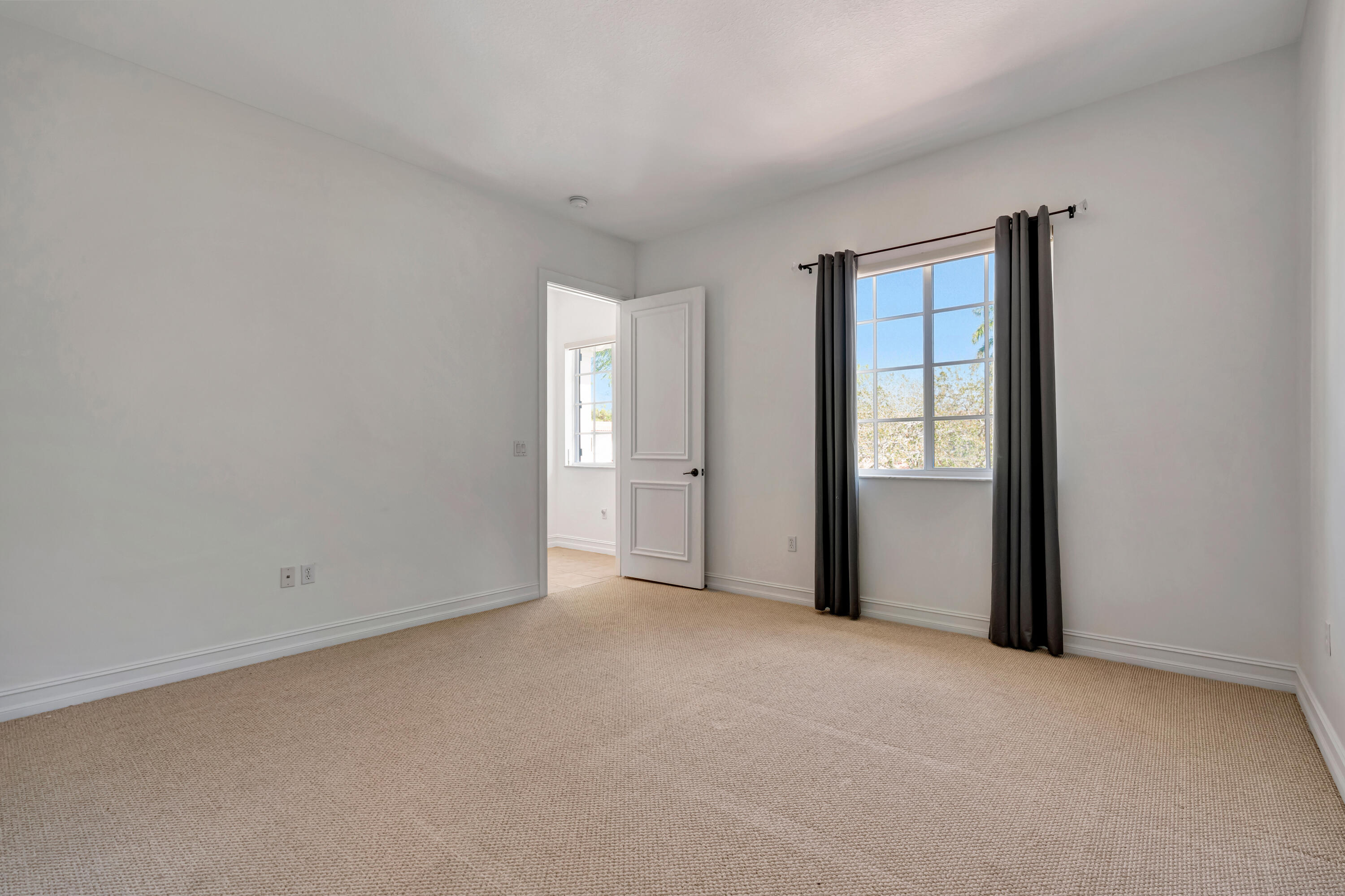 359 Chambord, Palm Beach Gardens FL 33410