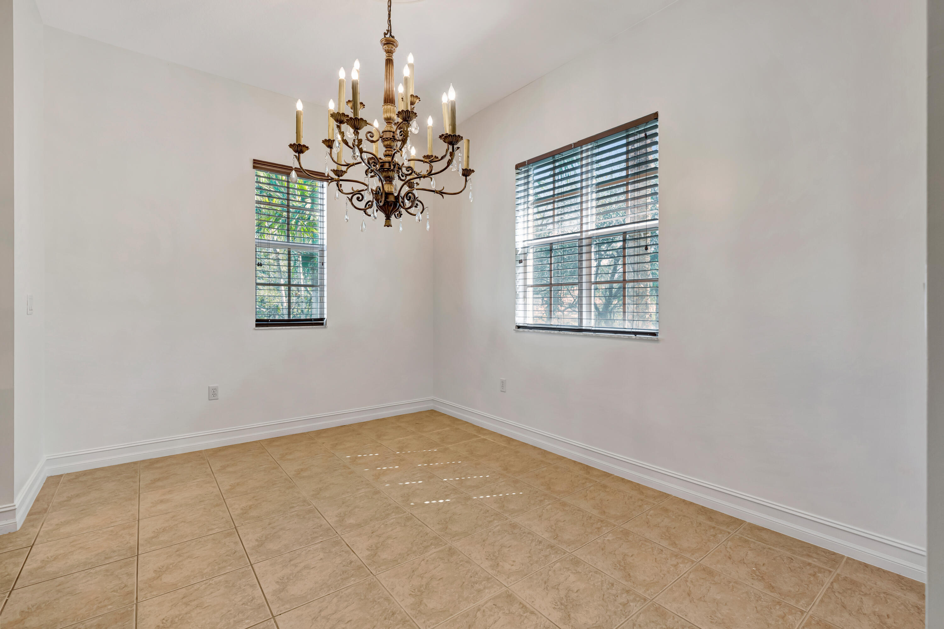 359 Chambord, Palm Beach Gardens FL 33410