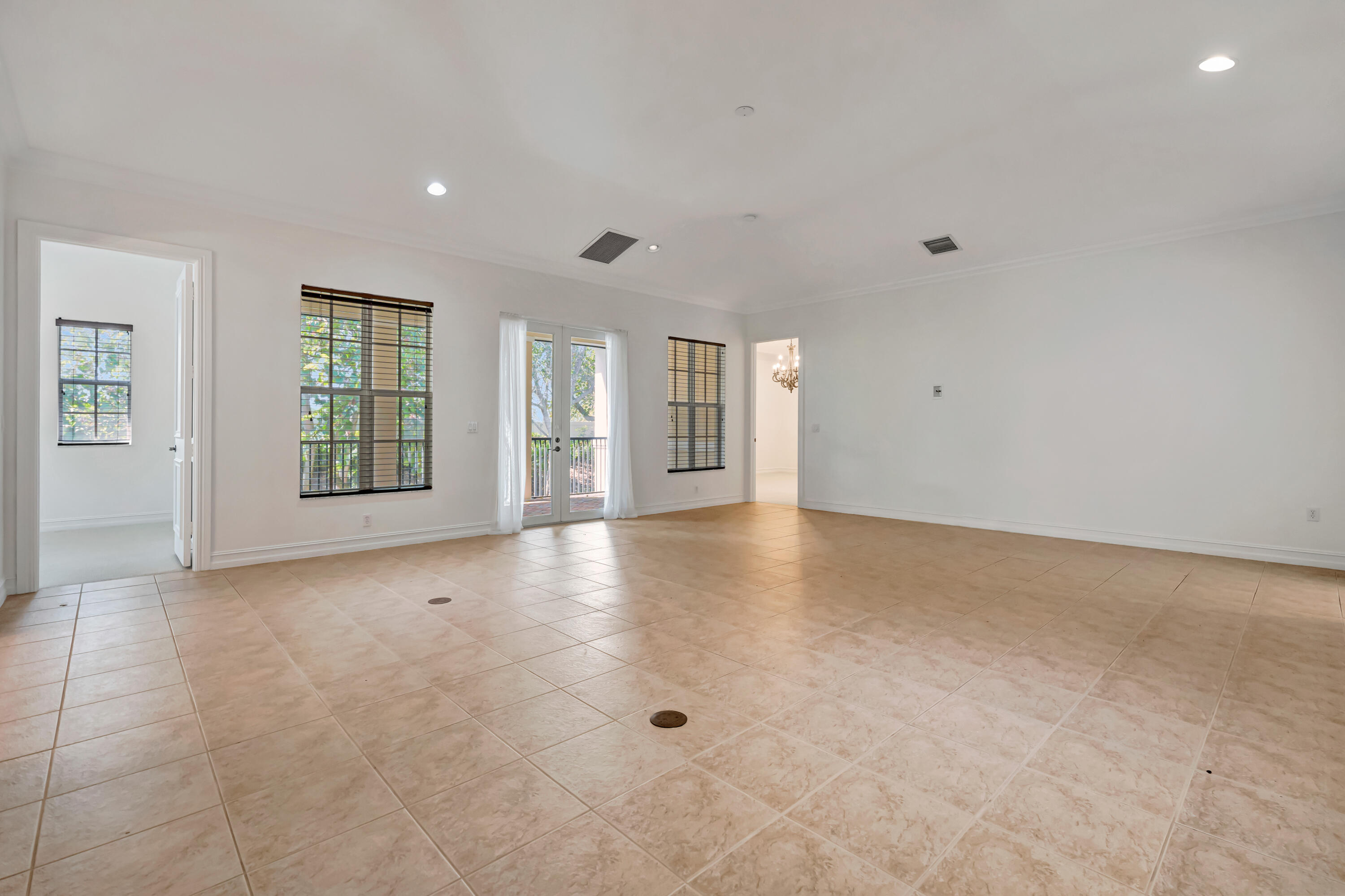 359 Chambord, Palm Beach Gardens FL 33410