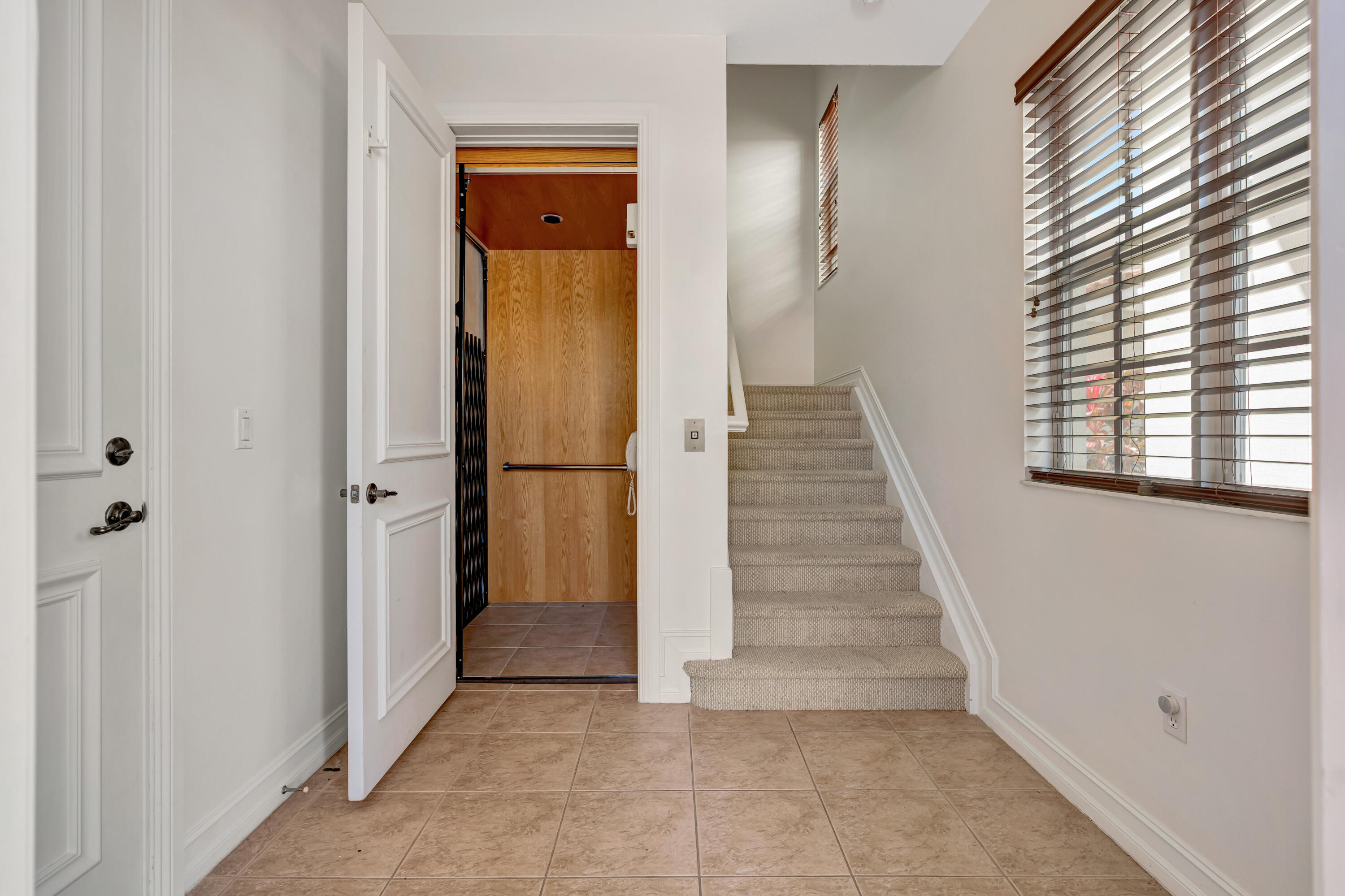 359 Chambord, Palm Beach Gardens FL 33410