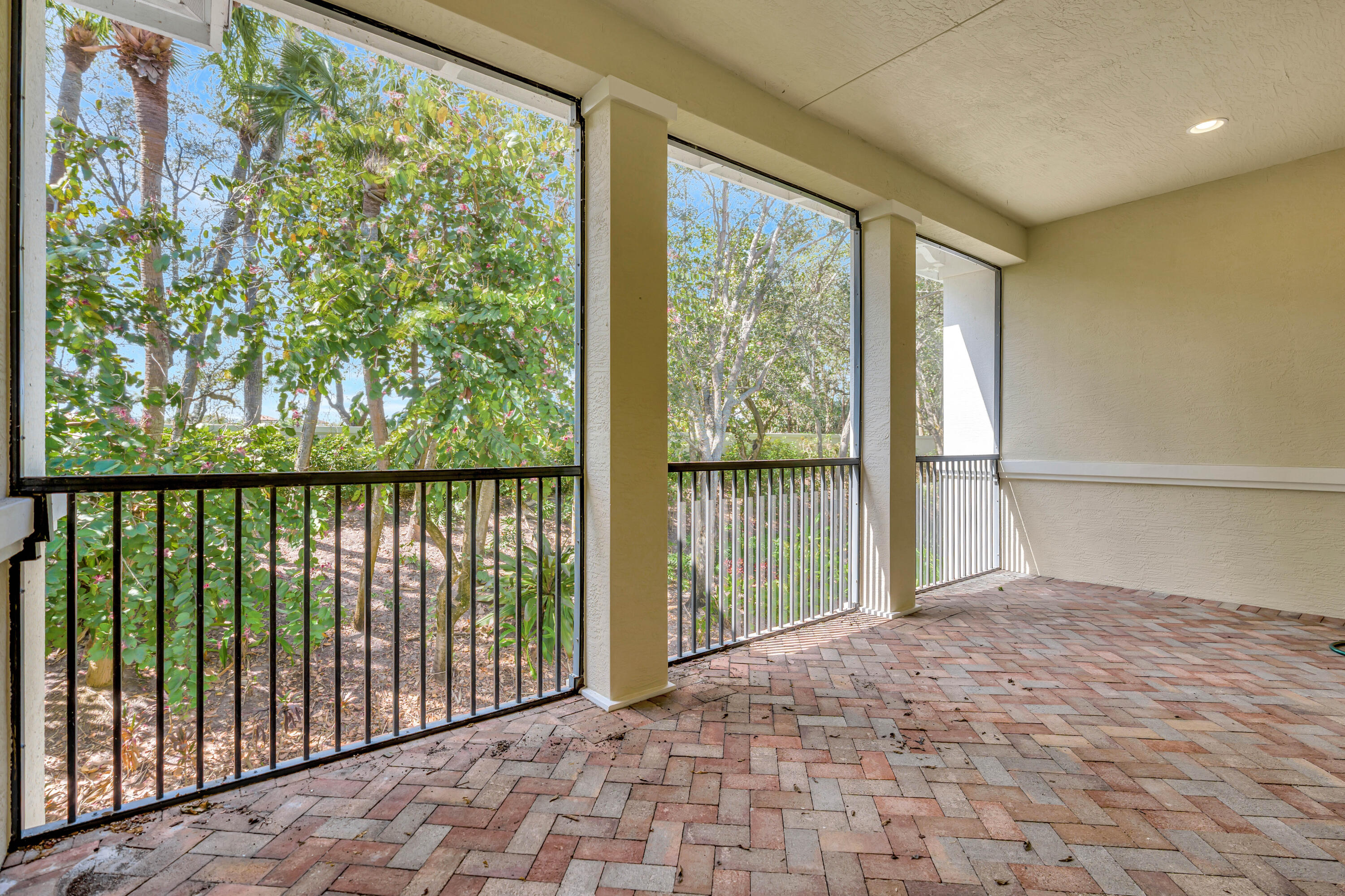 359 Chambord, Palm Beach Gardens FL 33410