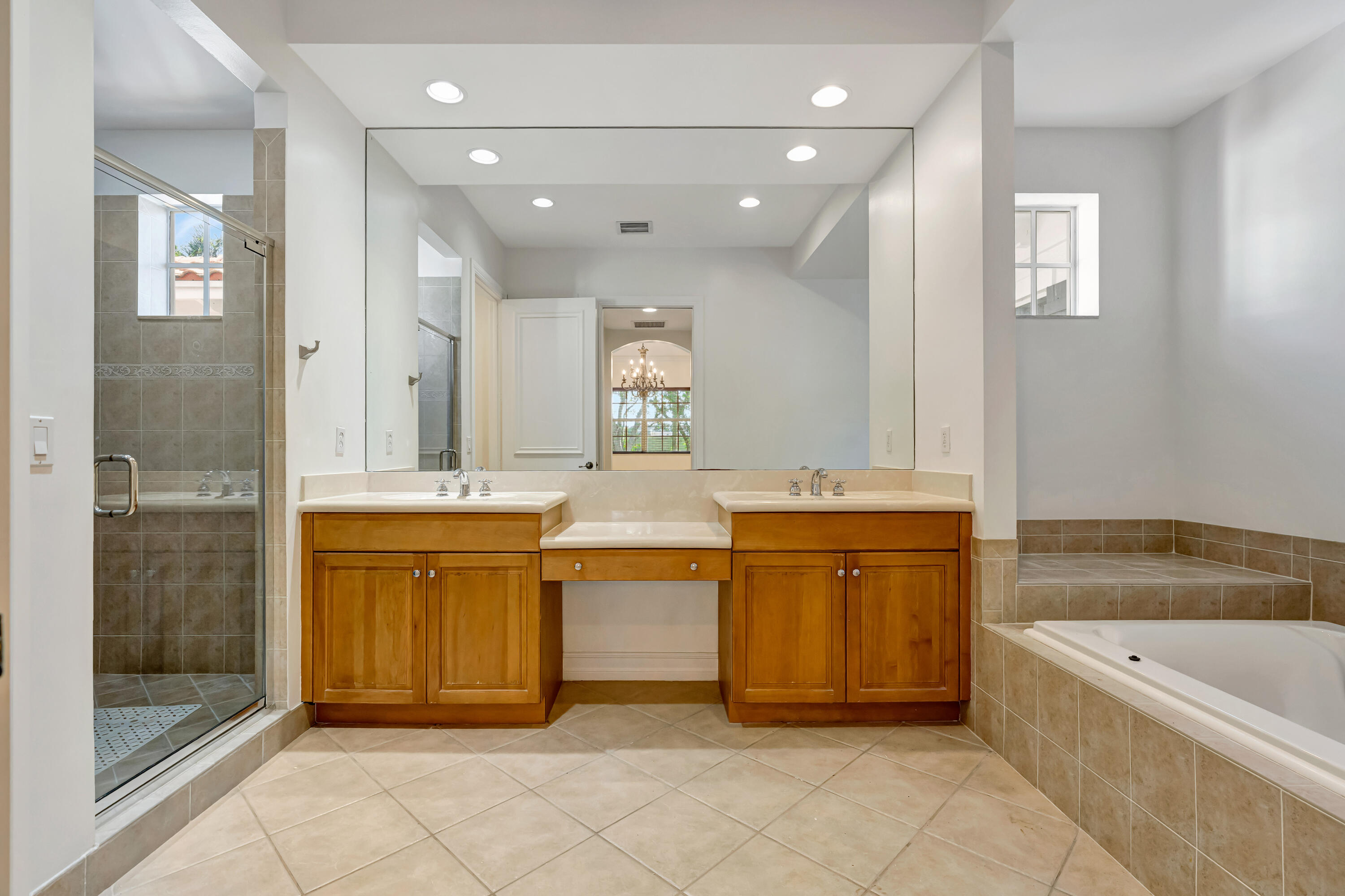 359 Chambord, Palm Beach Gardens FL 33410