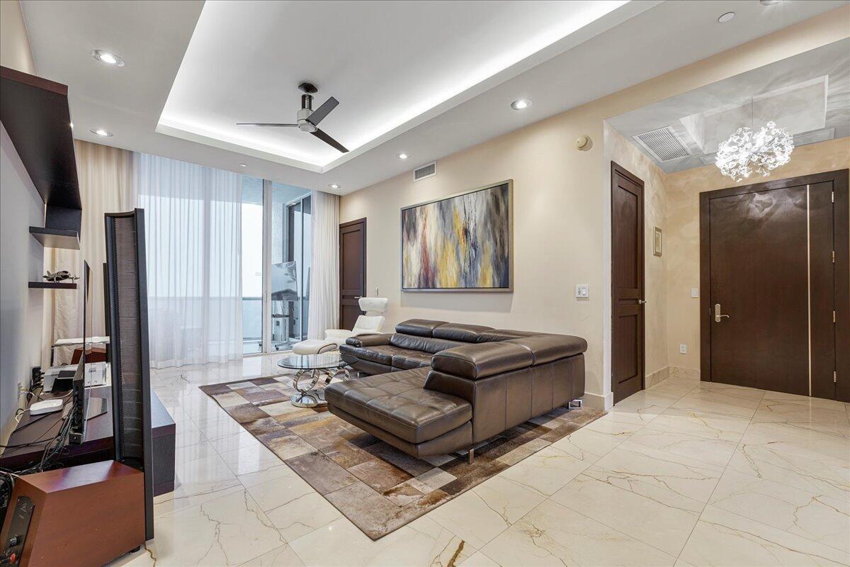 15901 Collins #3804, Sunny Isles Beach FL 33160