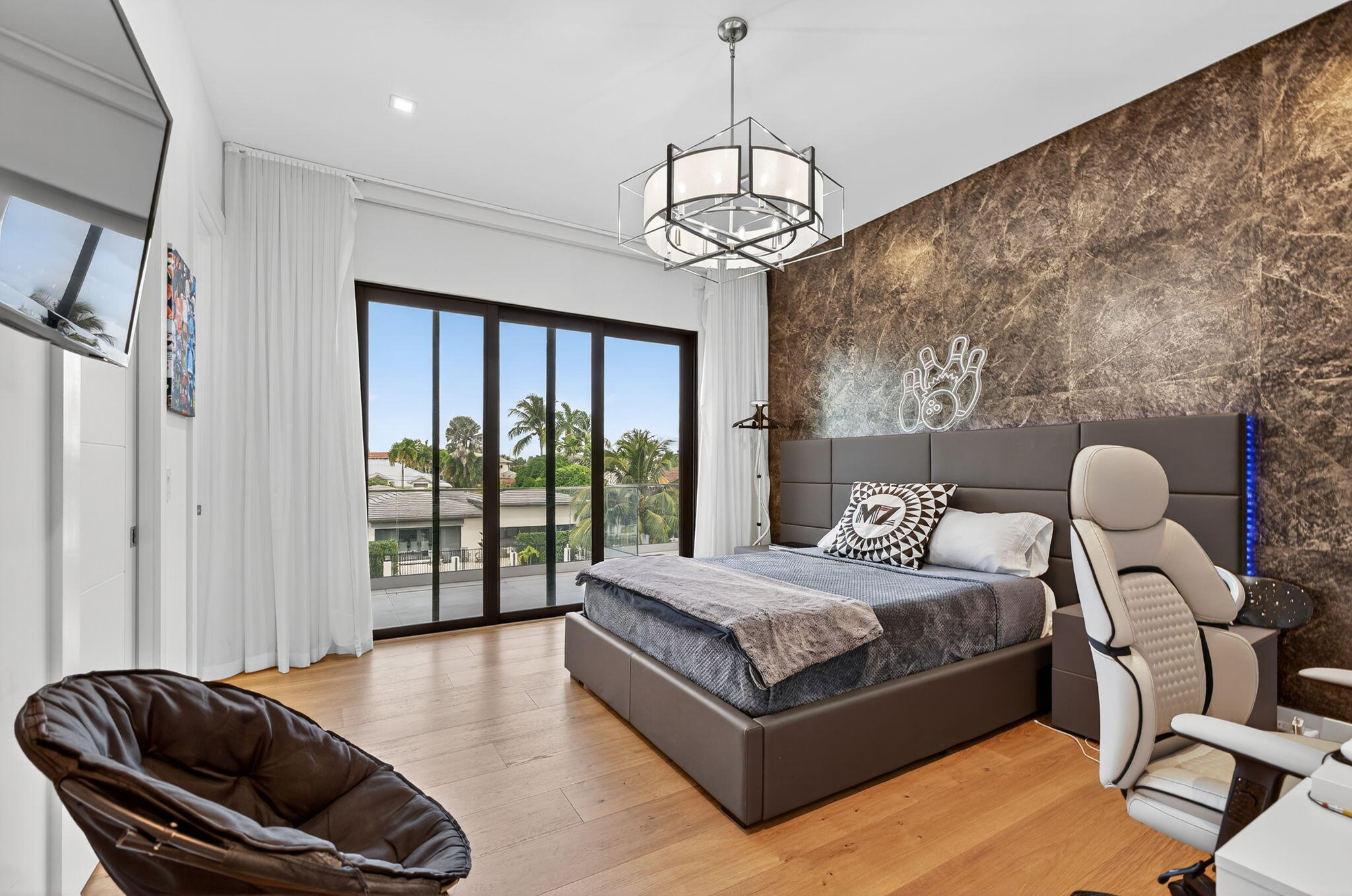 785 NE 70th, Boca Raton FL 33487
