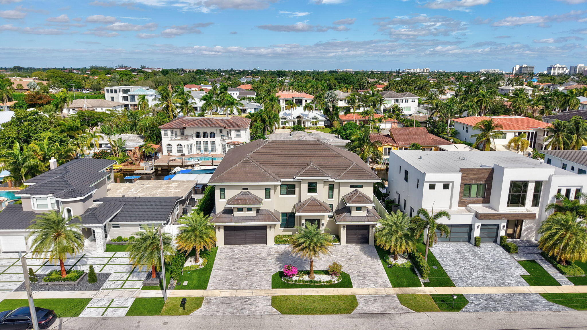 785 NE 70th, Boca Raton FL 33487