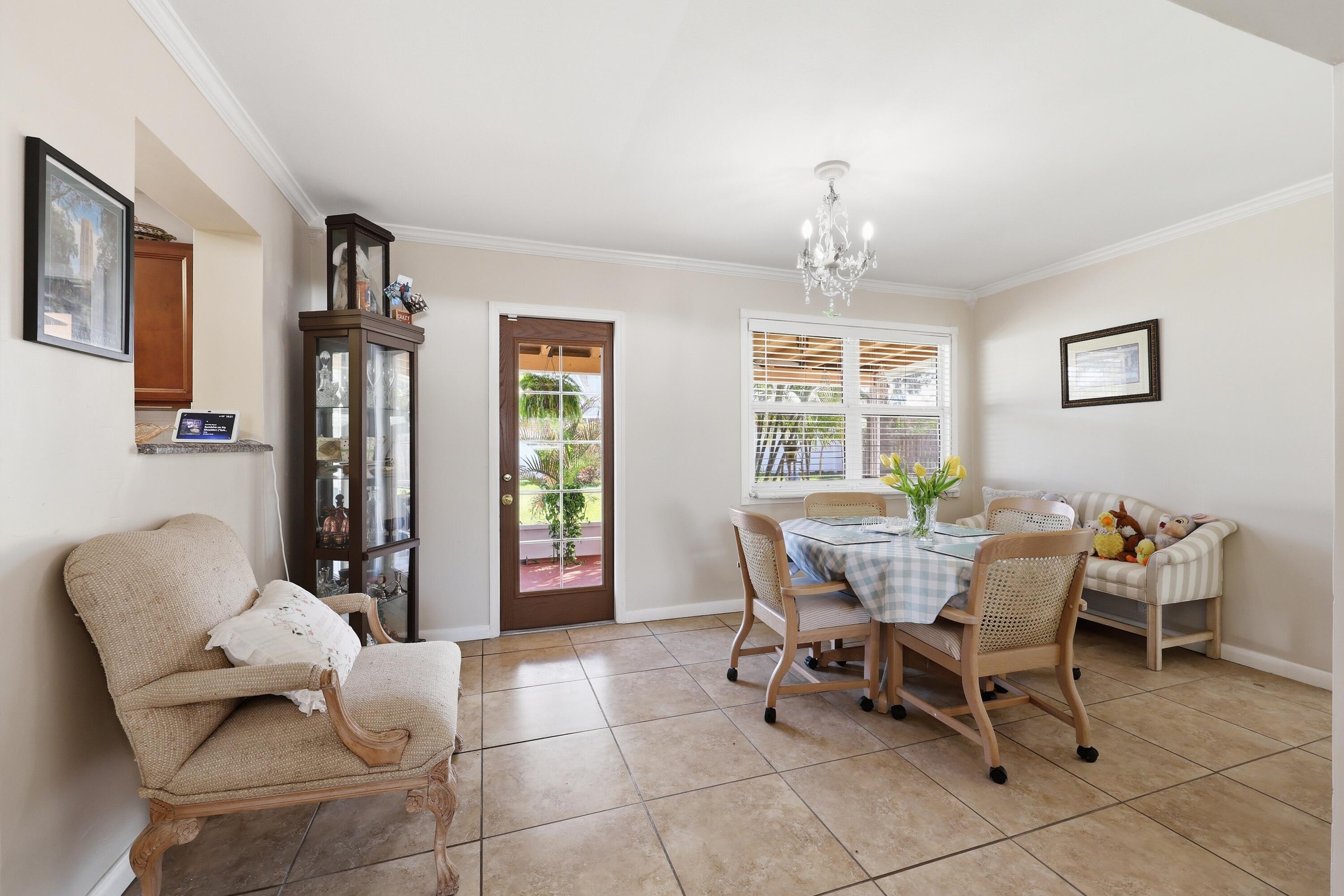 305 Circle, Jupiter FL 33458
