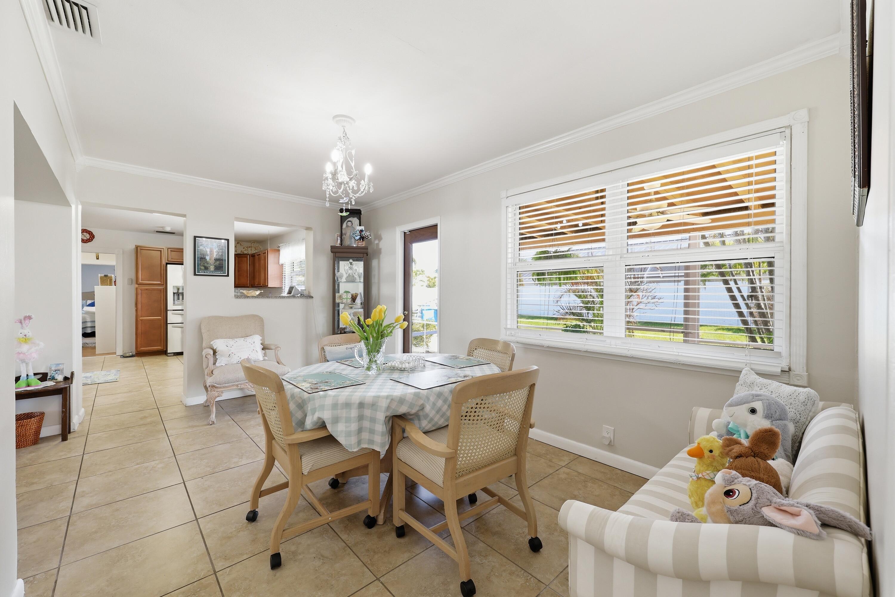 305 Circle, Jupiter FL 33458