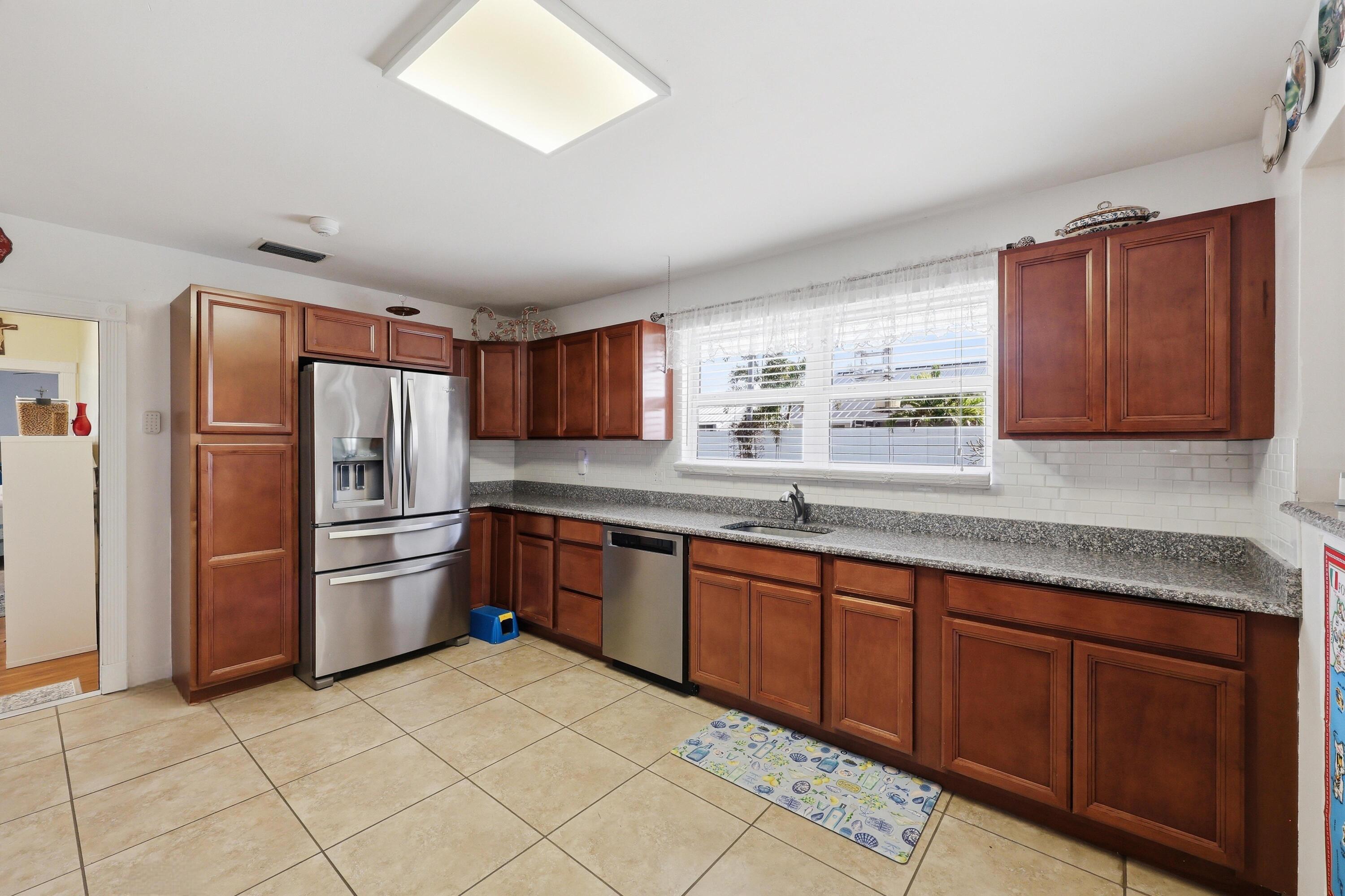 305 Circle, Jupiter FL 33458