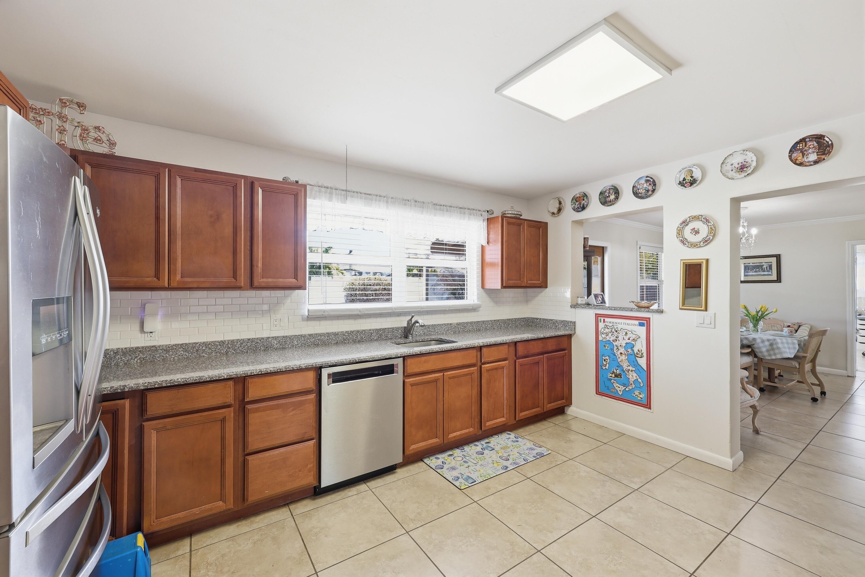 305 Circle, Jupiter FL 33458
