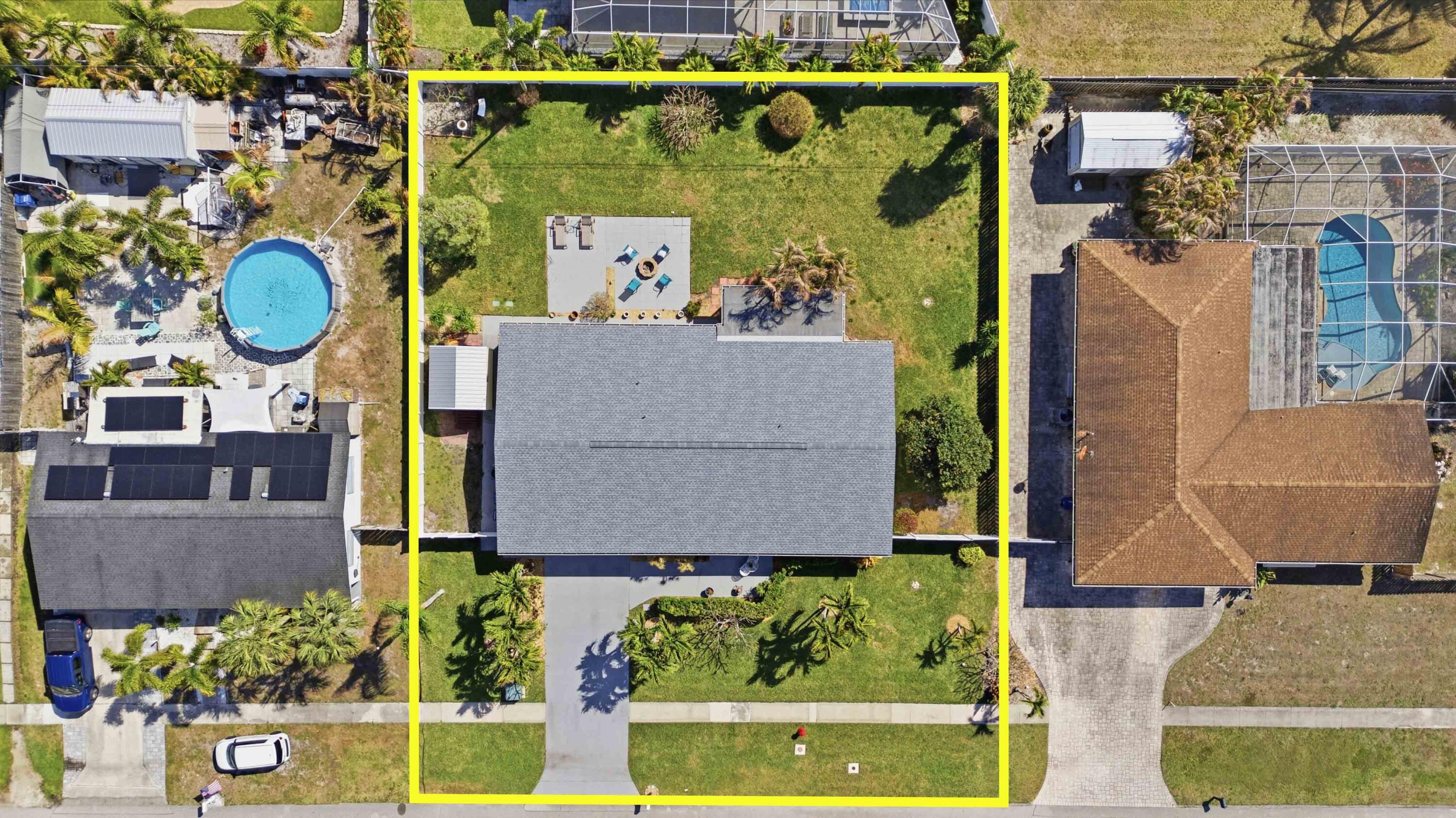 305 Circle, Jupiter FL 33458