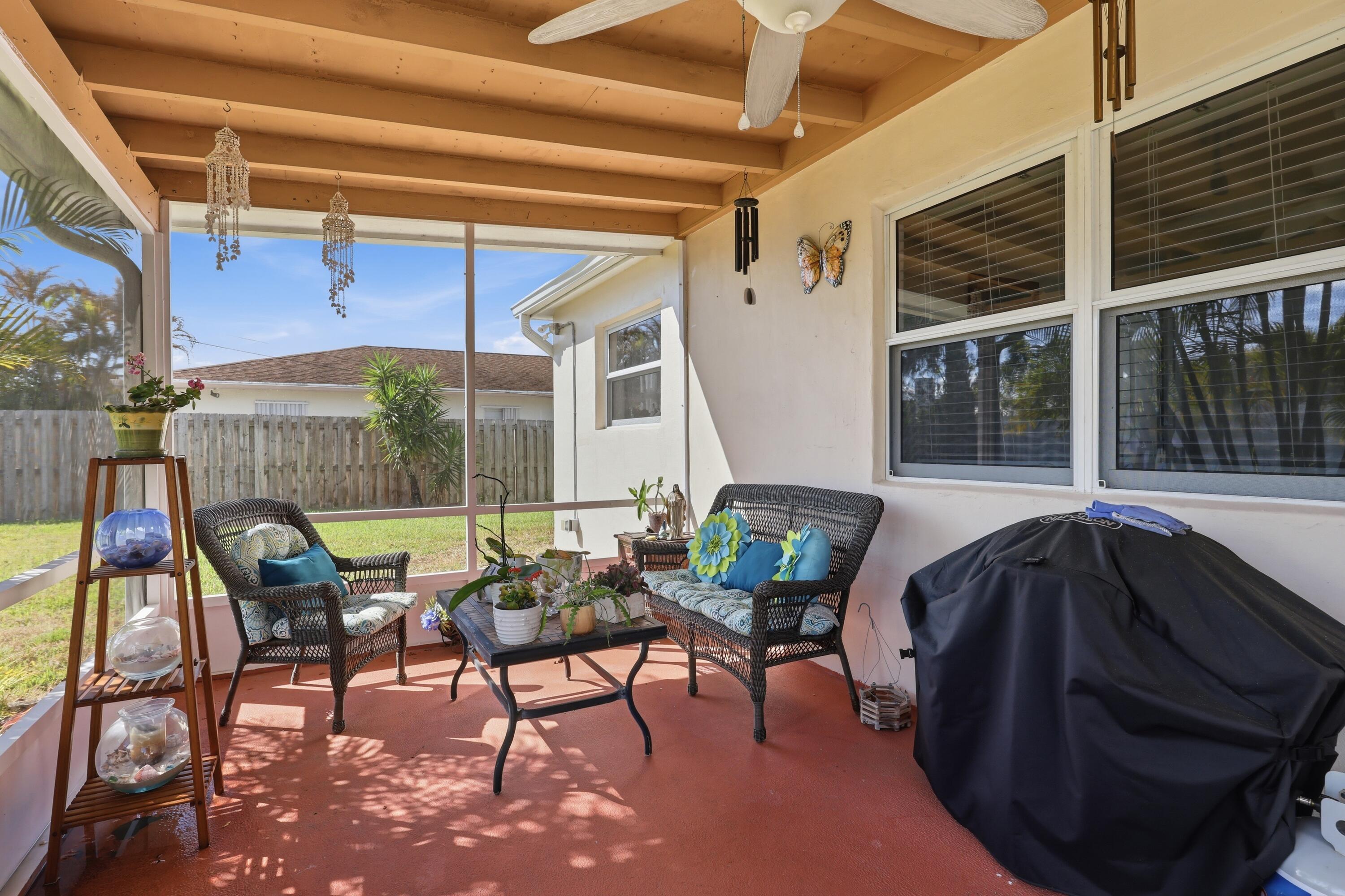 305 Circle, Jupiter FL 33458