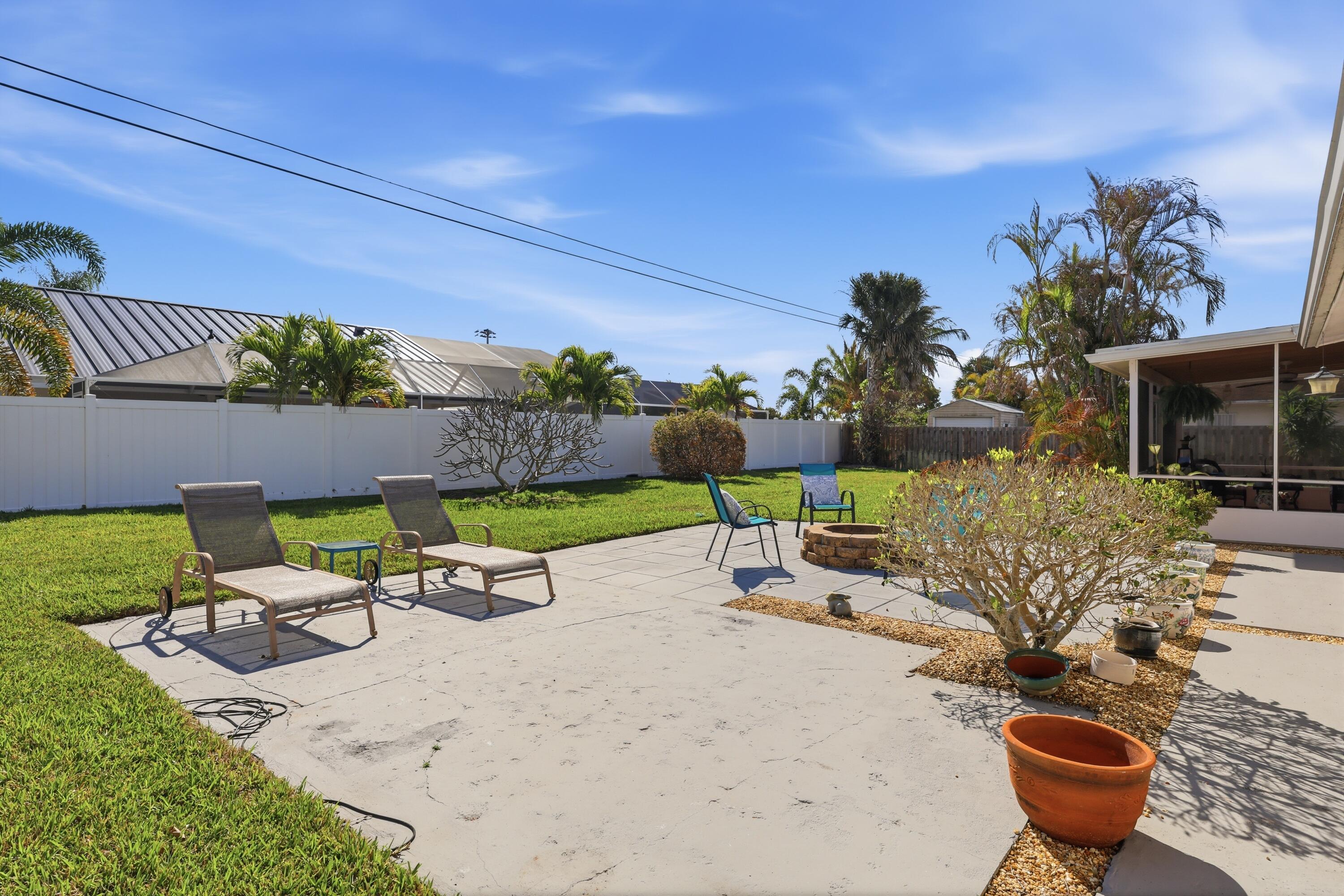 305 Circle, Jupiter FL 33458