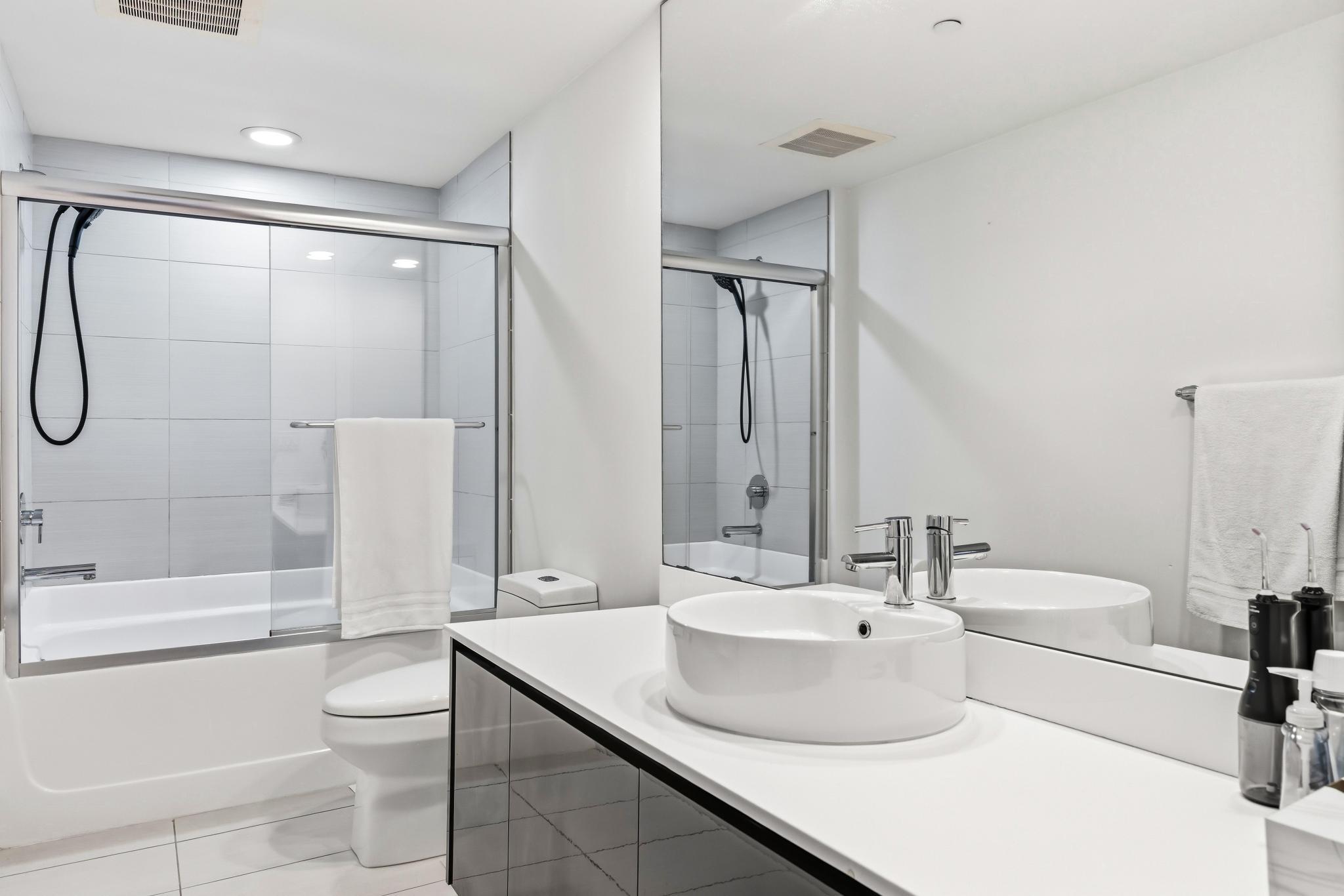31 SE 6th #2601, Miami FL 33131