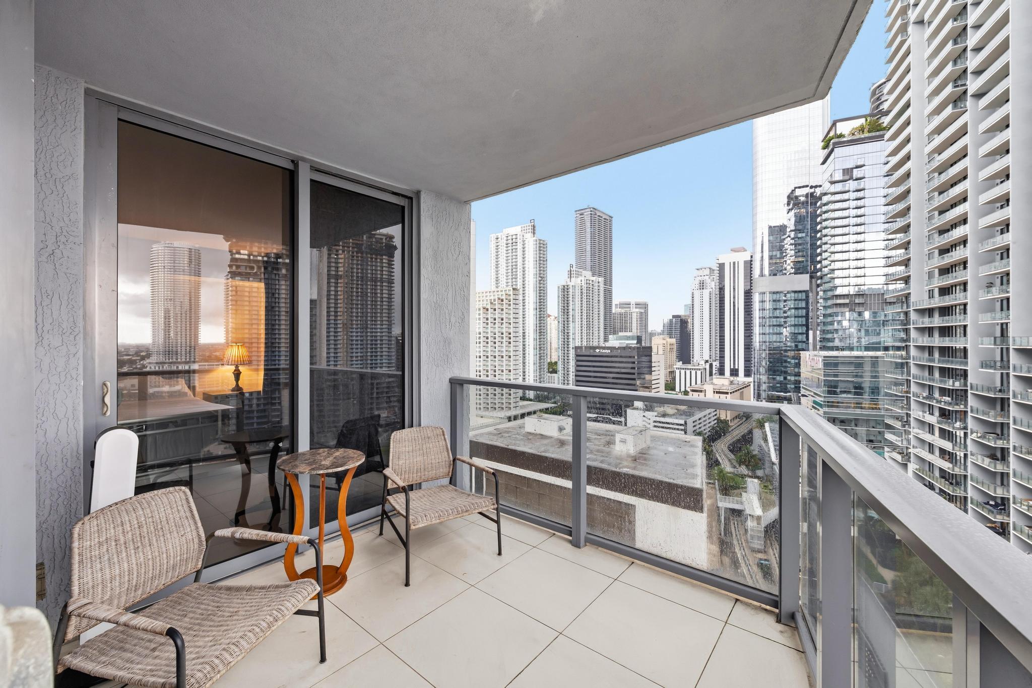 31 SE 6th #2601, Miami FL 33131