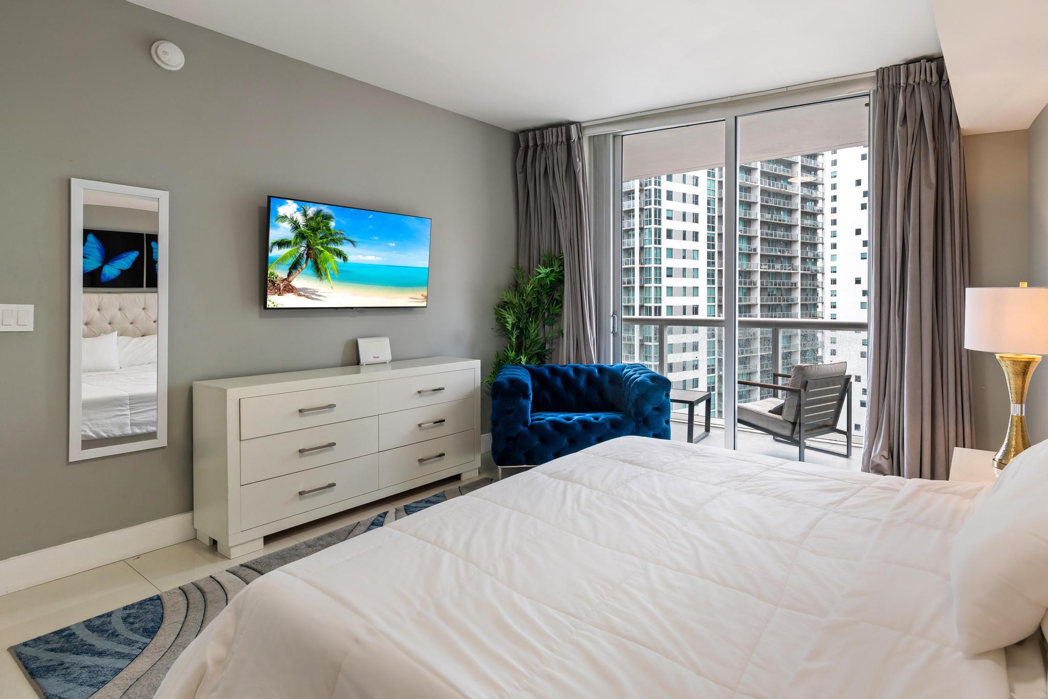 485 Brickell #2506, Miami FL 33131