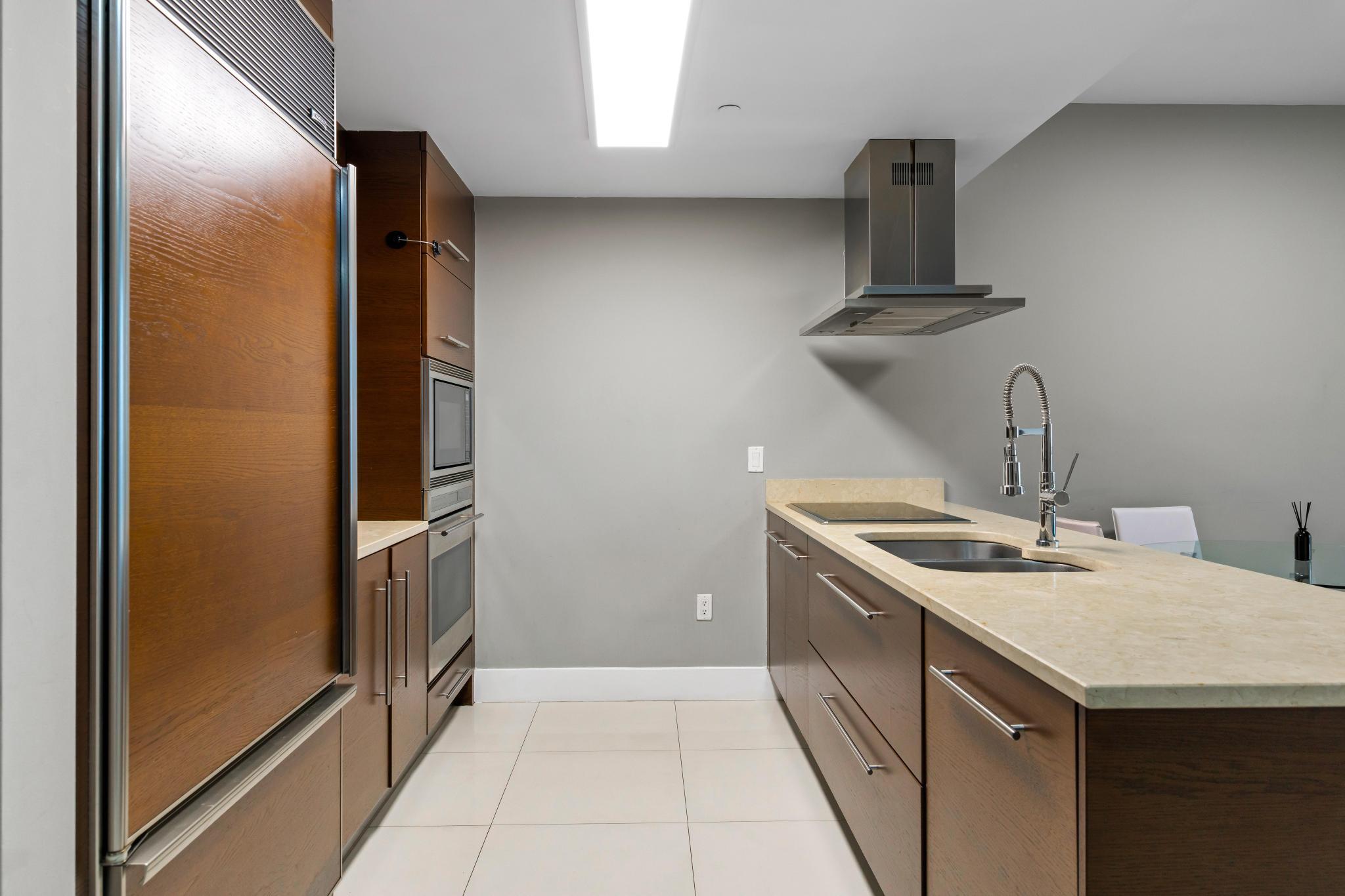 485 Brickell #2506, Miami FL 33131