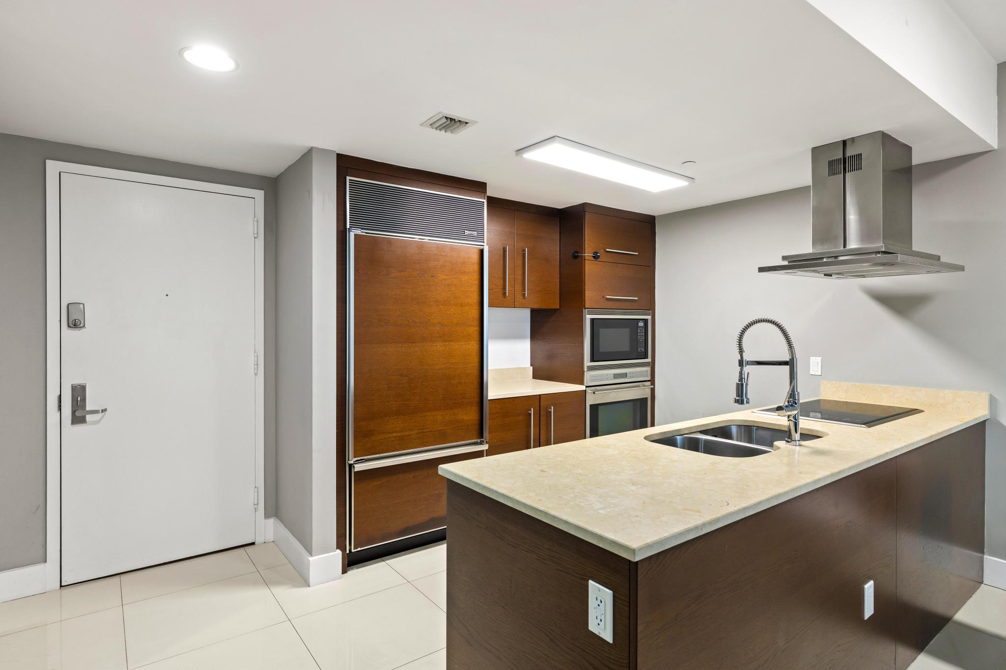 485 Brickell #2506, Miami FL 33131