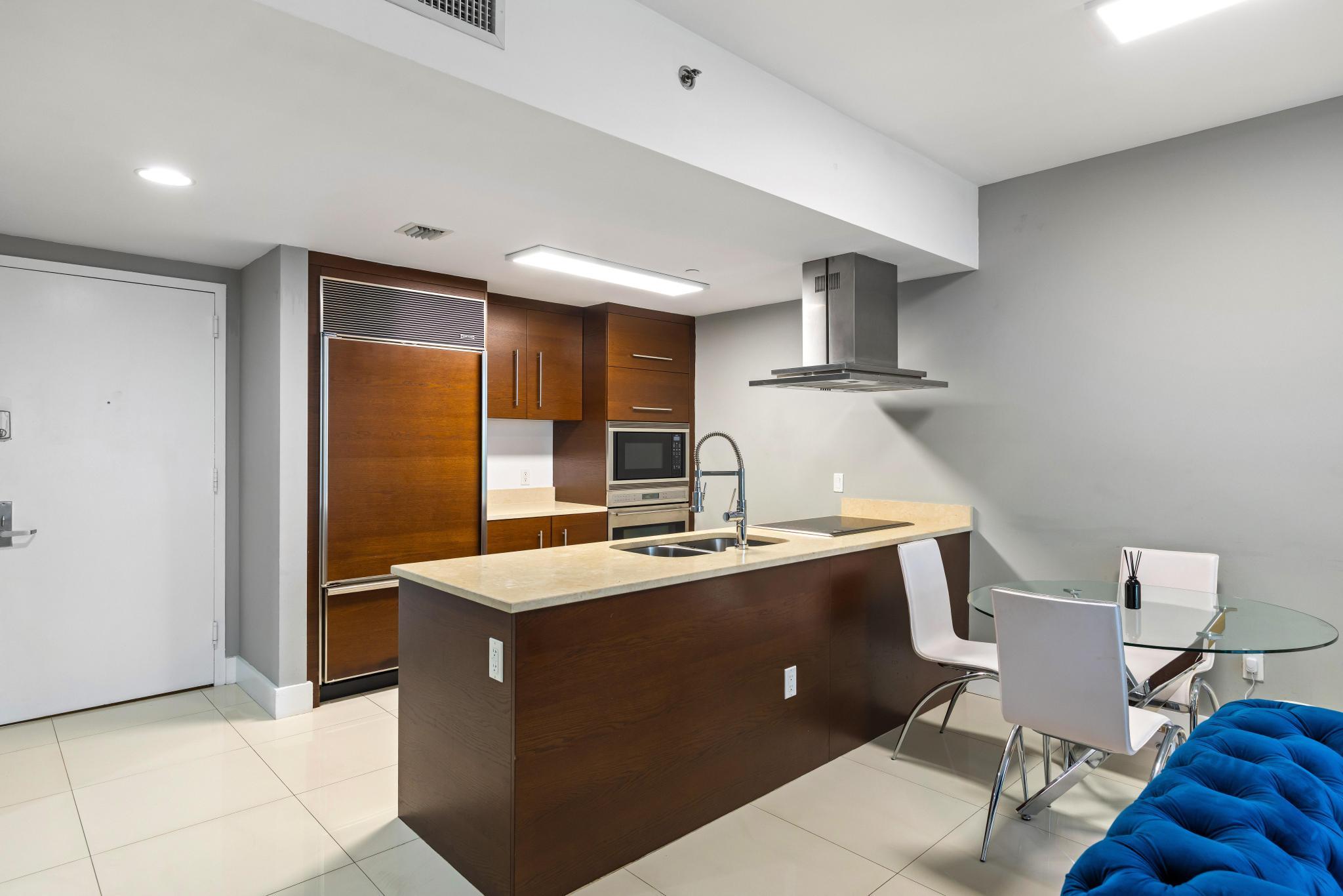 485 Brickell #2506, Miami FL 33131