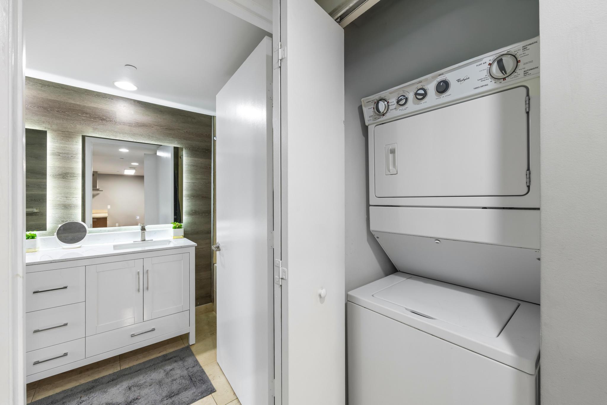 485 Brickell #2506, Miami FL 33131