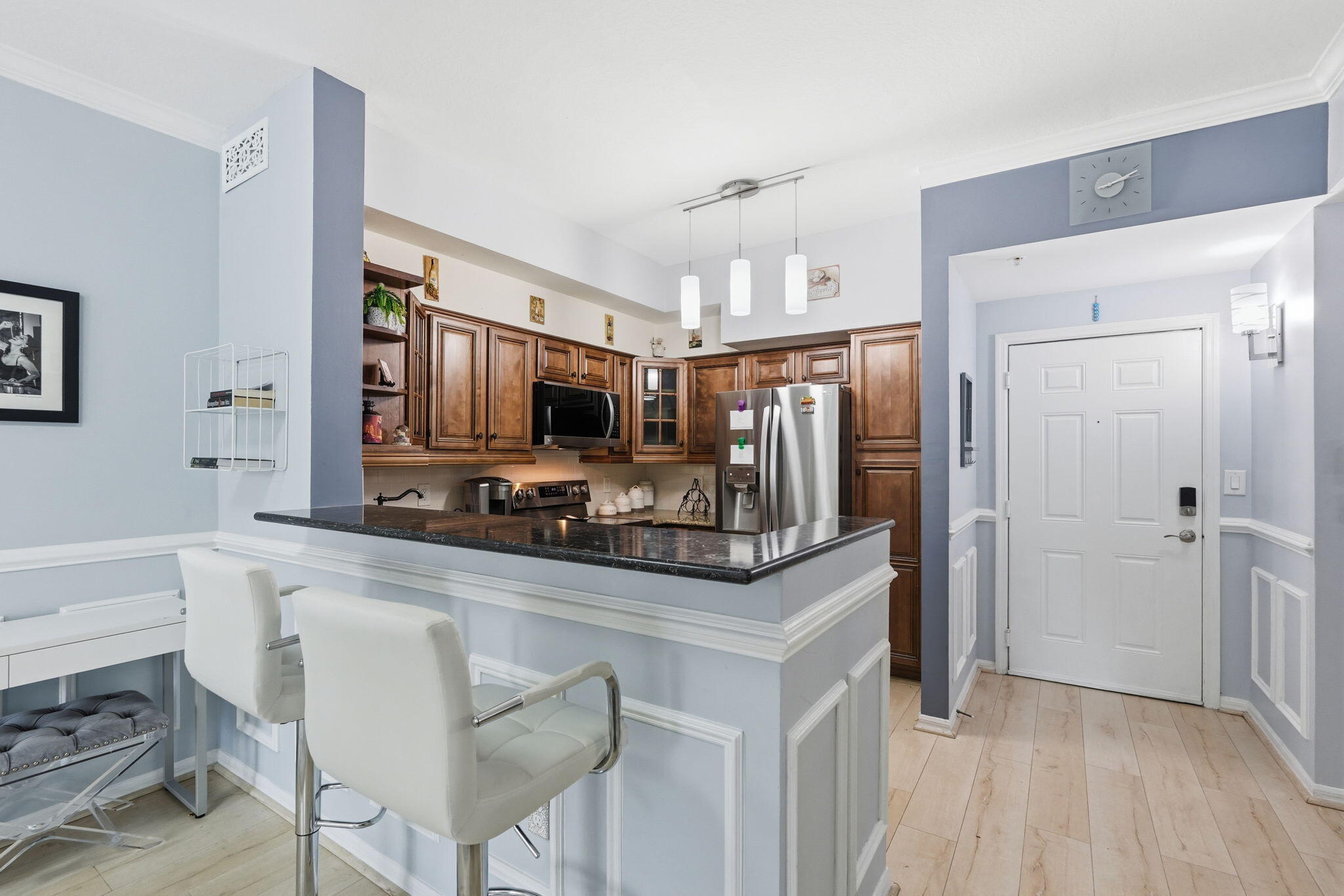 802 W Windward #304, Lantana FL 33462