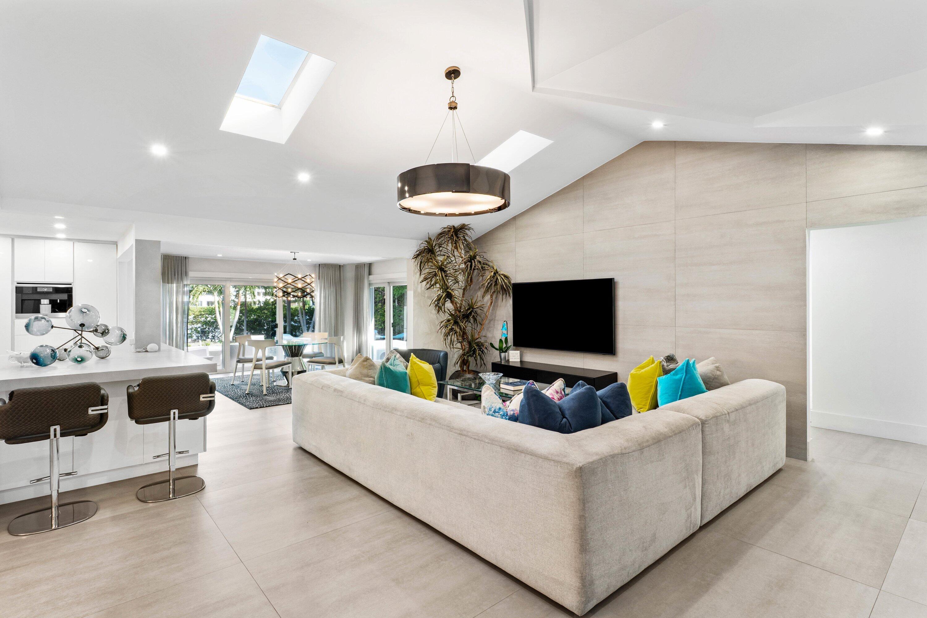 820 N Atlantic, Lantana FL 33462