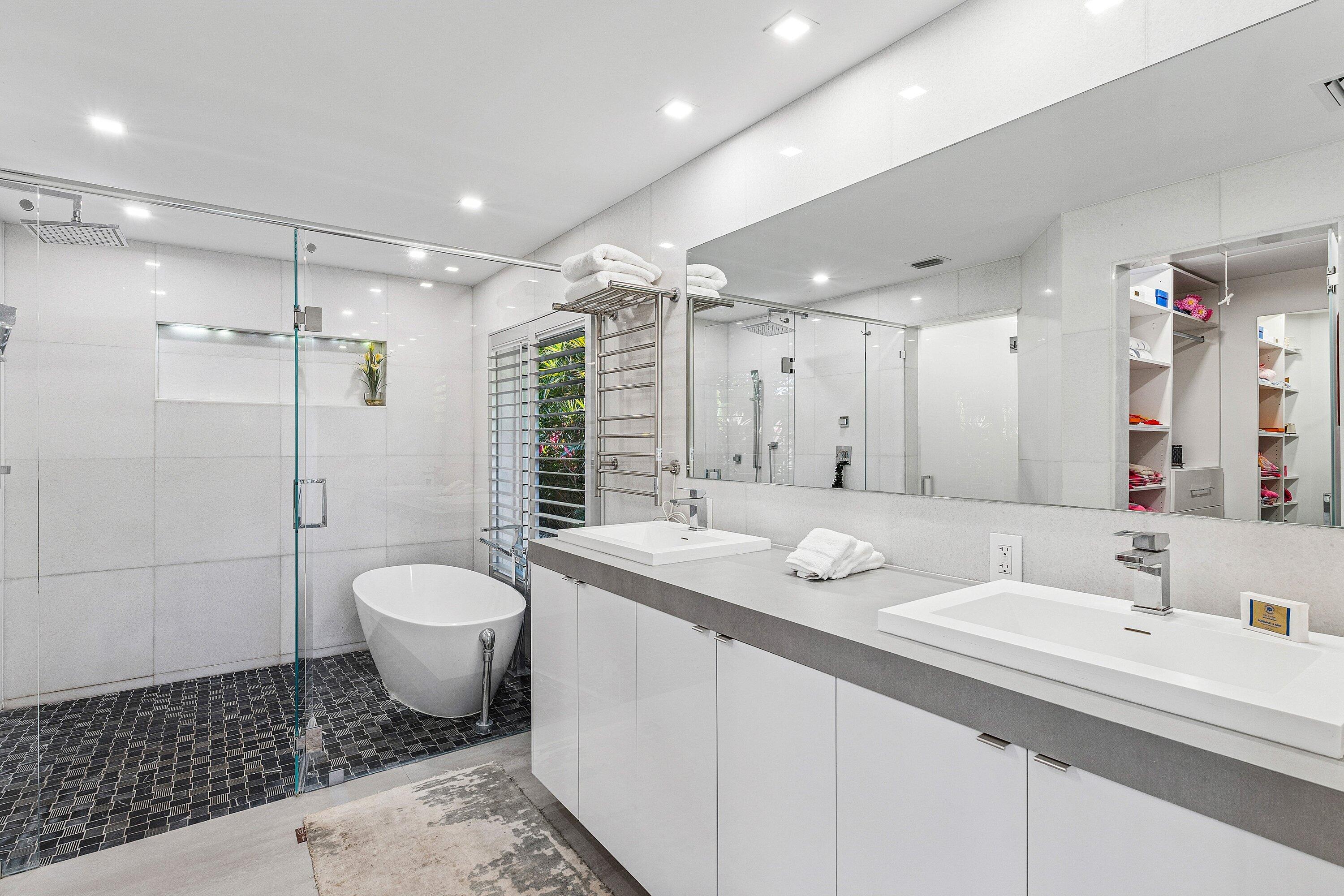 820 N Atlantic, Lantana FL 33462