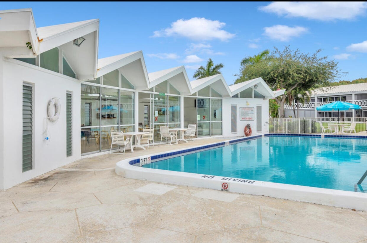 331 Tequesta #118, Tequesta FL 33469