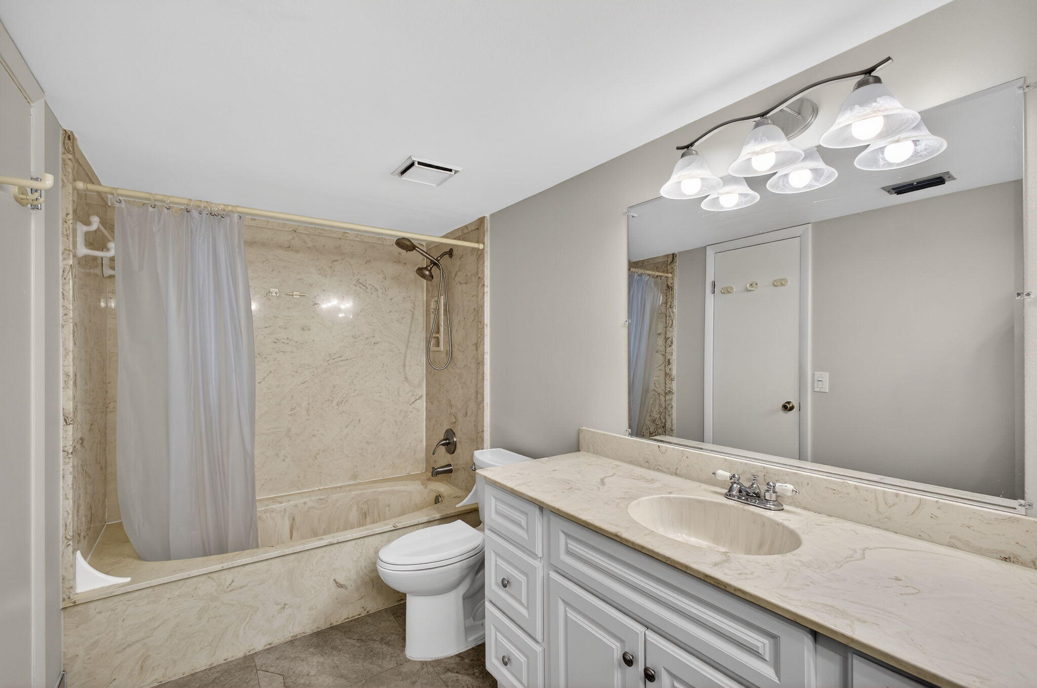 5258 Eagle Lake, Palm Beach Gardens FL 33418