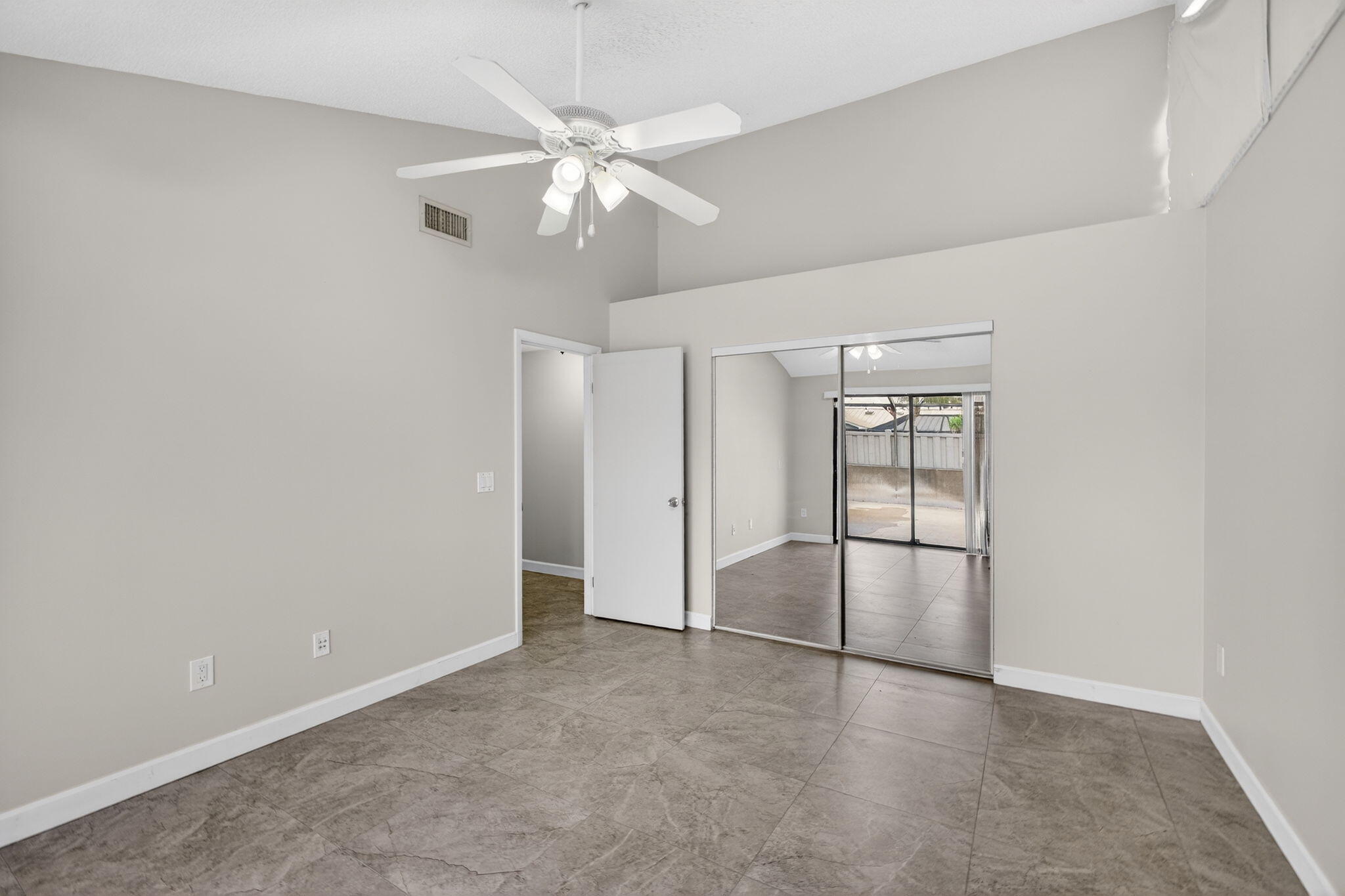 5258 Eagle Lake, Palm Beach Gardens FL 33418