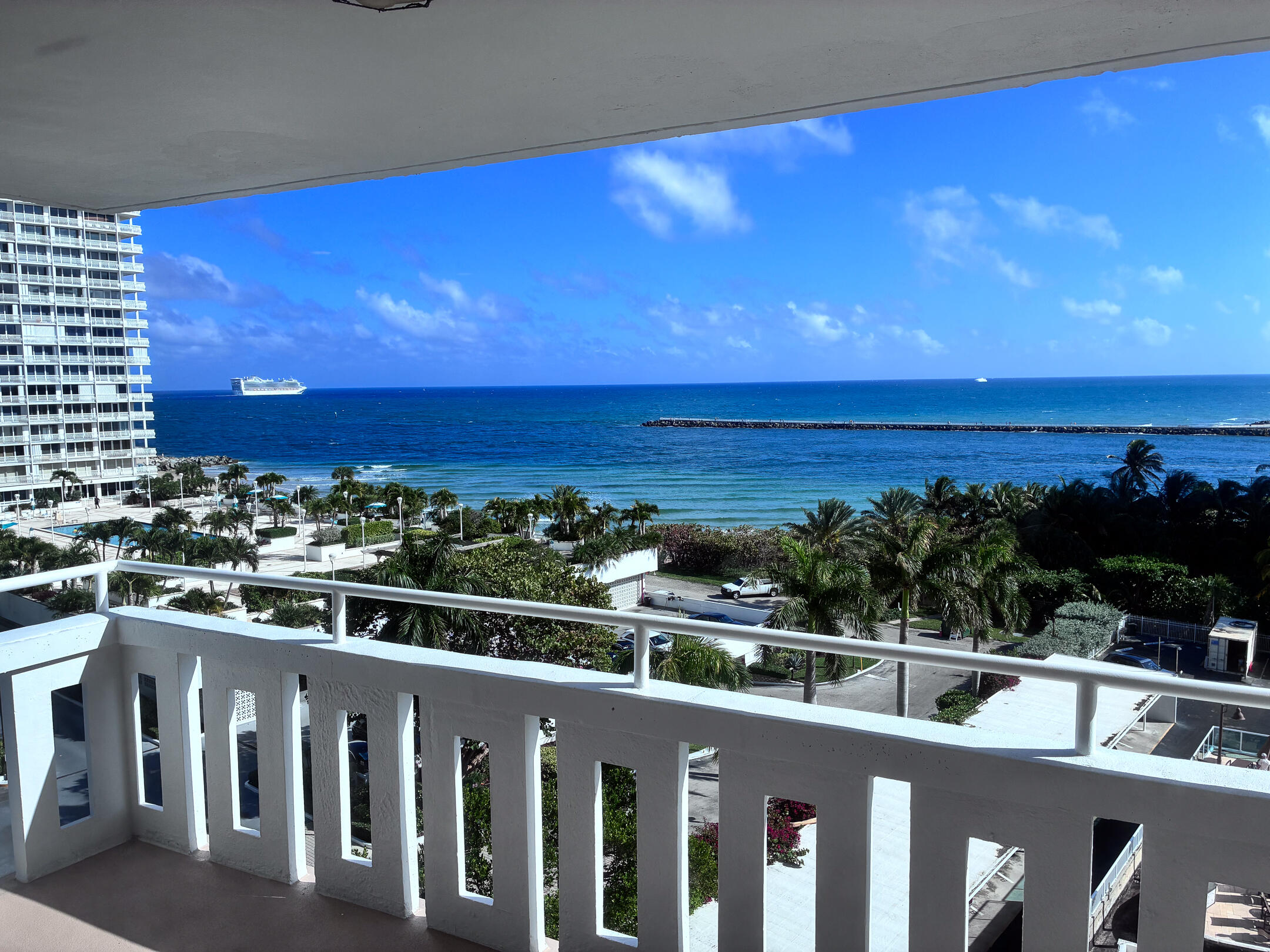 2000 S Ocean #810, Fort Lauderdale FL 33316