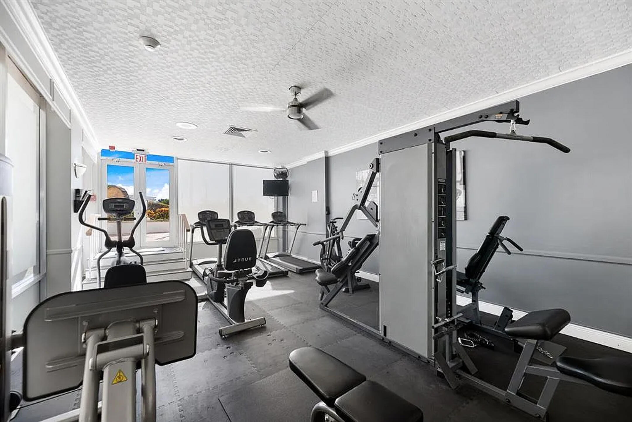 2000 S Ocean #810, Fort Lauderdale FL 33316