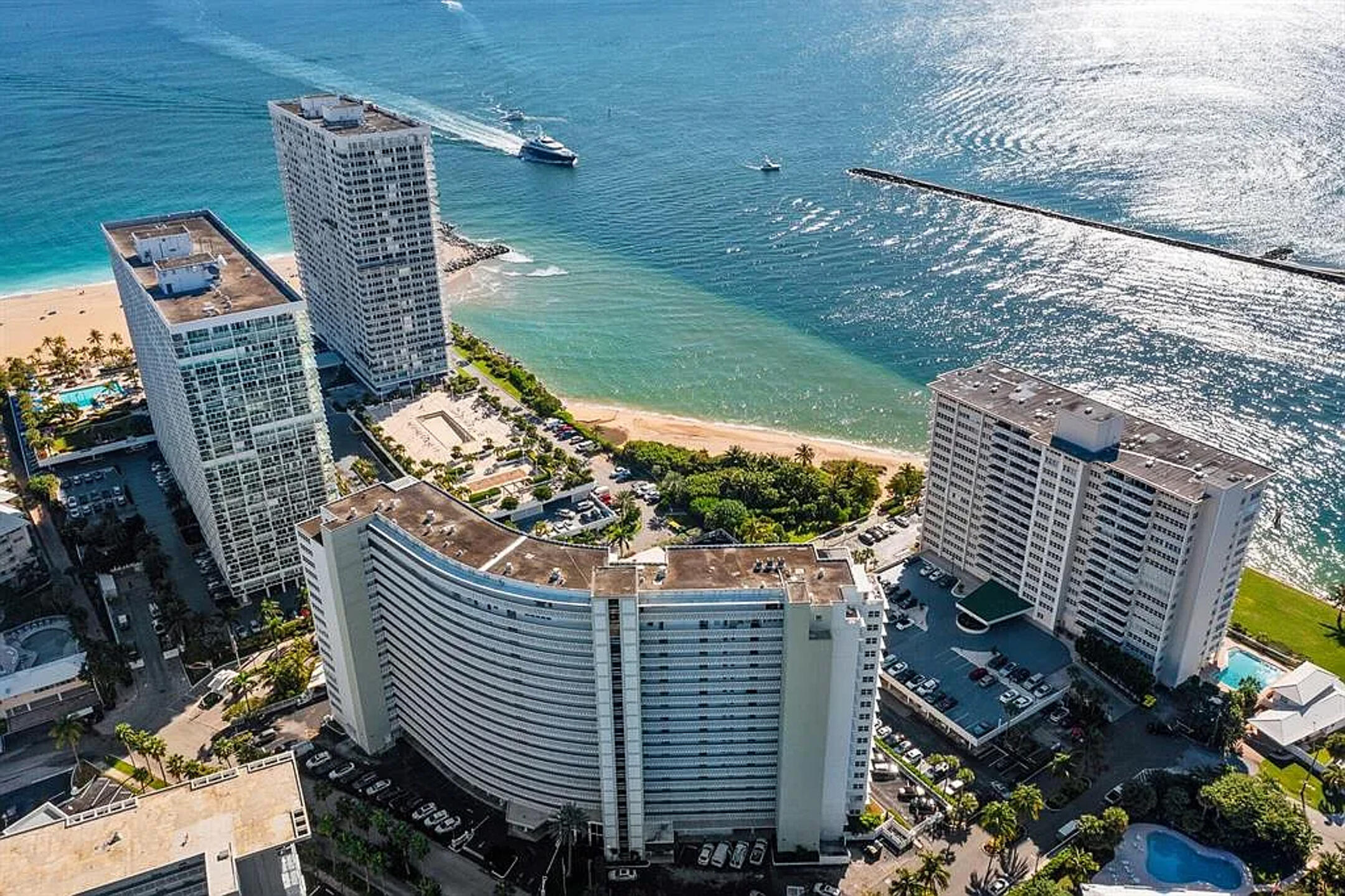 2000 S Ocean #810, Fort Lauderdale FL 33316
