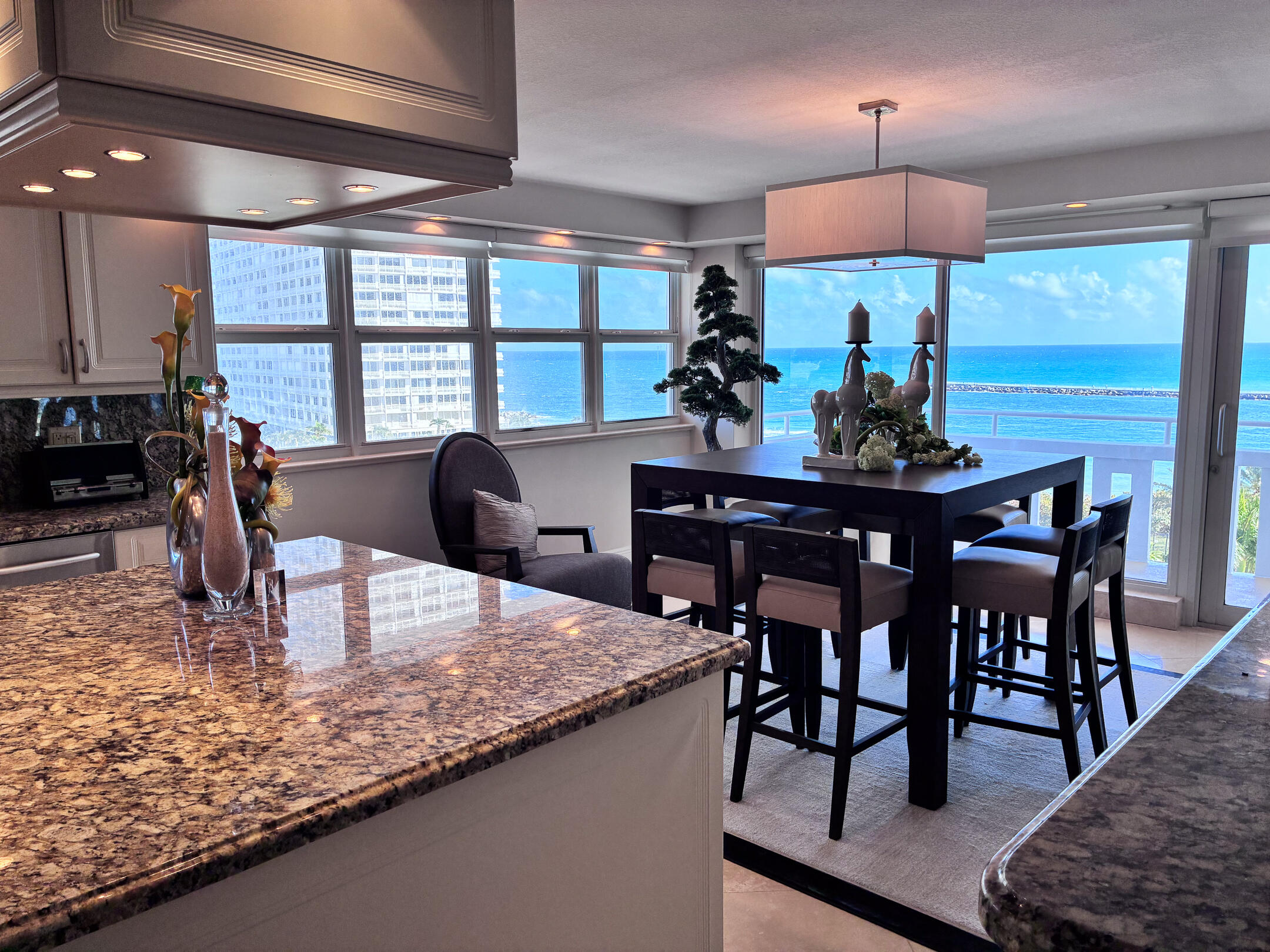 2000 S Ocean #810, Fort Lauderdale FL 33316
