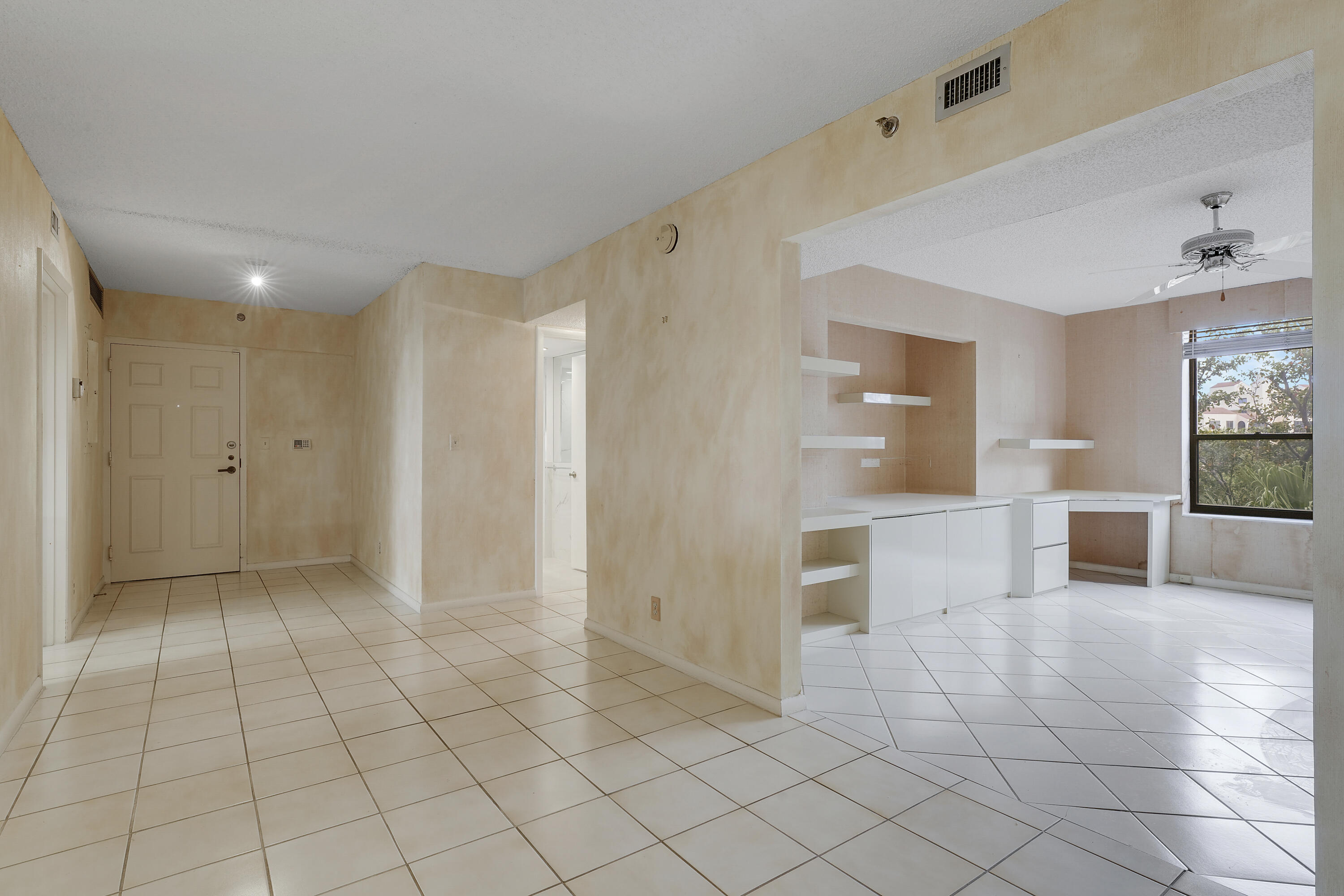 7233 Promenade #401 A, Boca Raton FL 33433
