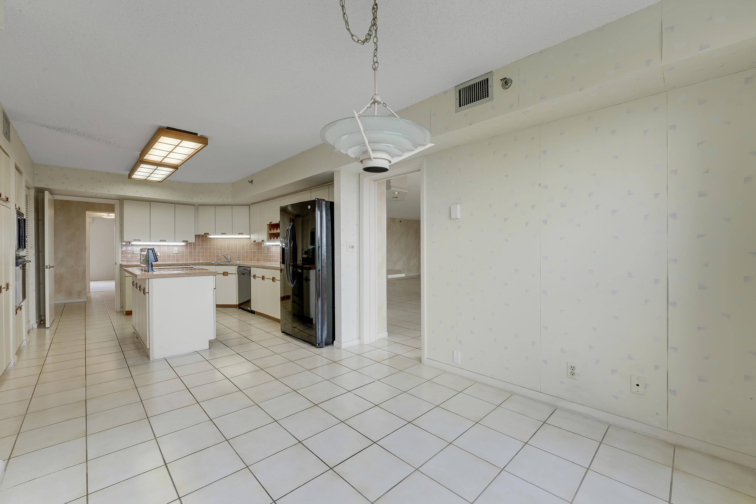 7233 Promenade #401 A, Boca Raton FL 33433