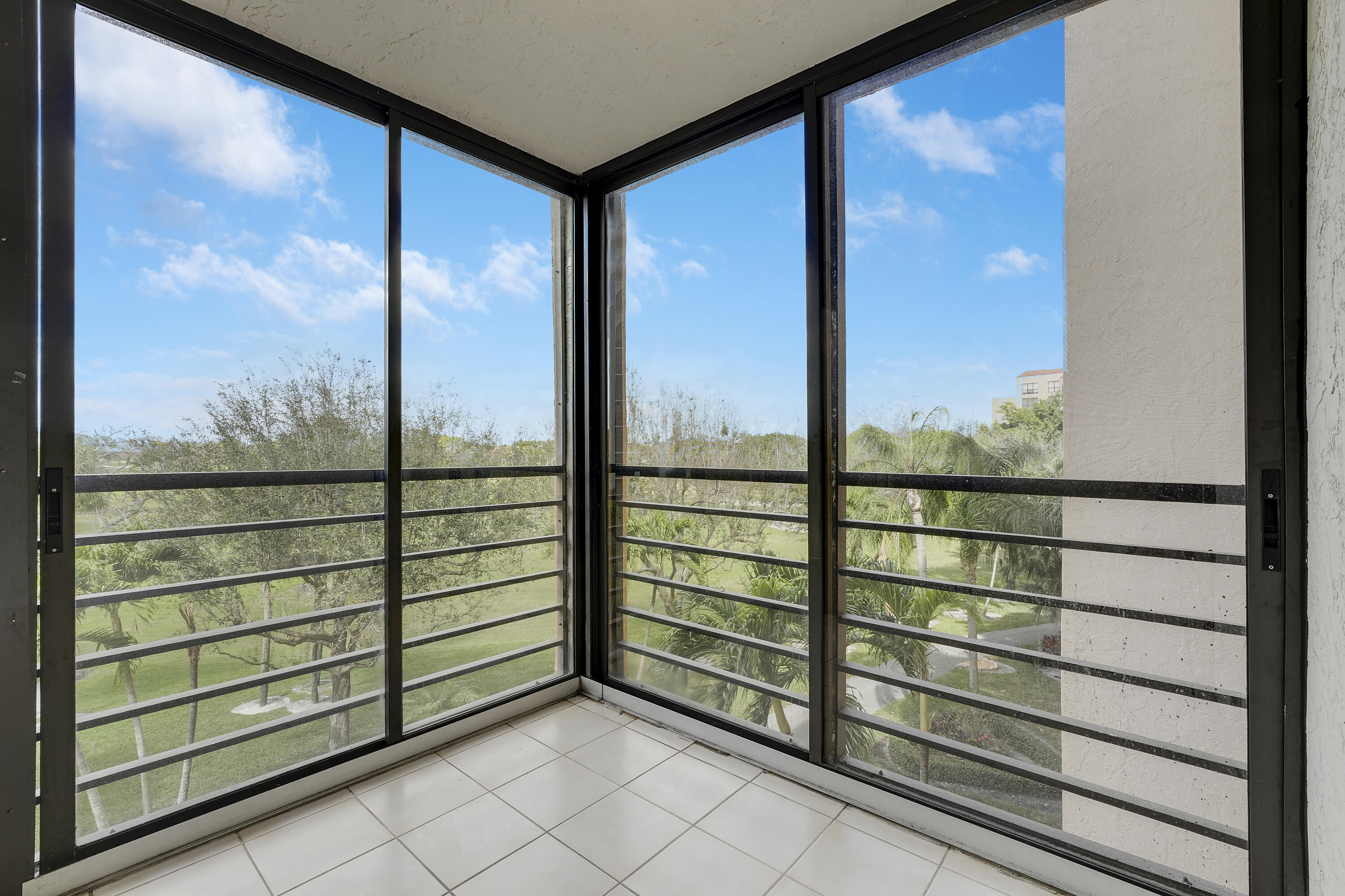 7233 Promenade #401 A, Boca Raton FL 33433