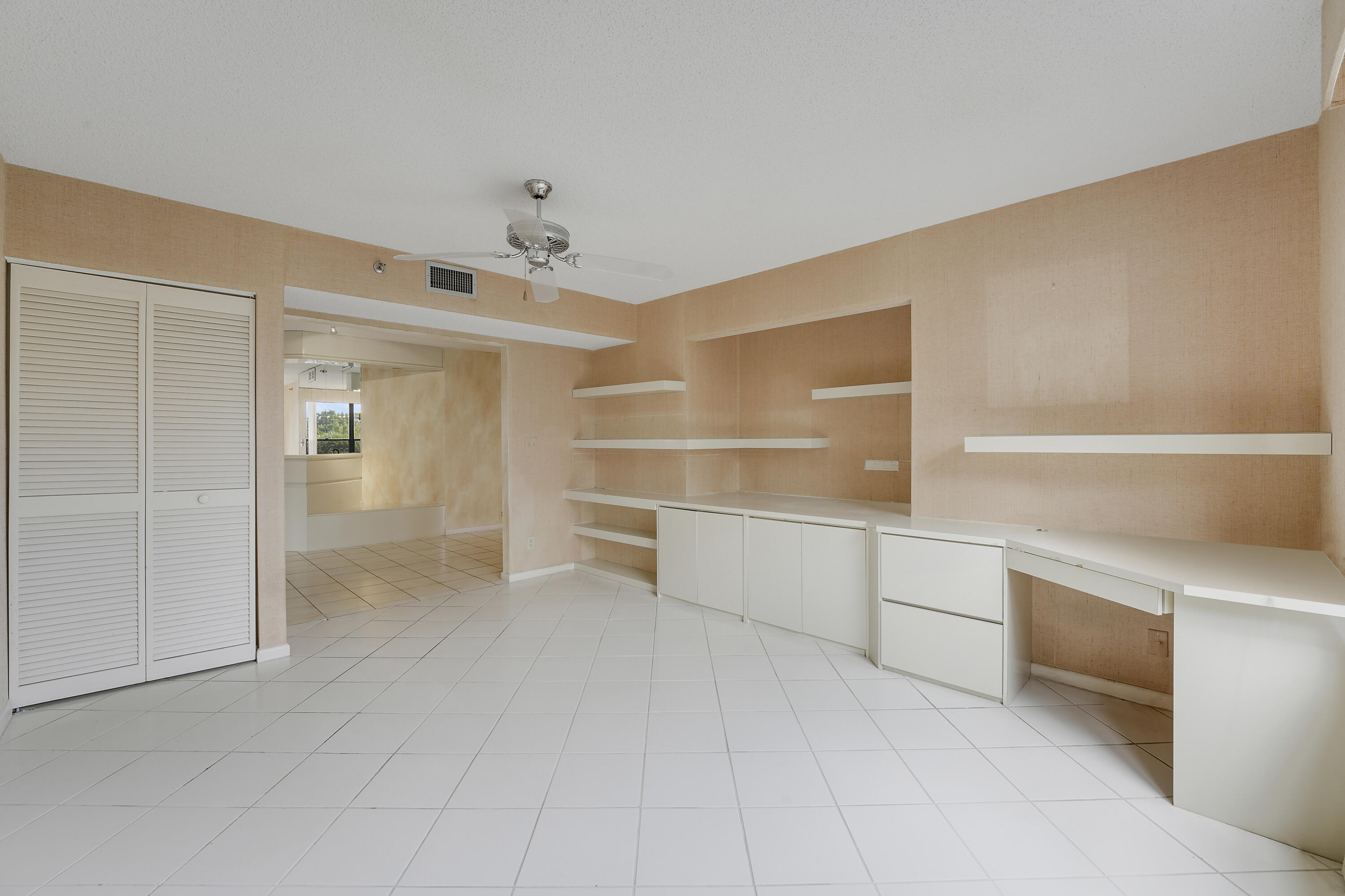 7233 Promenade #401 A, Boca Raton FL 33433