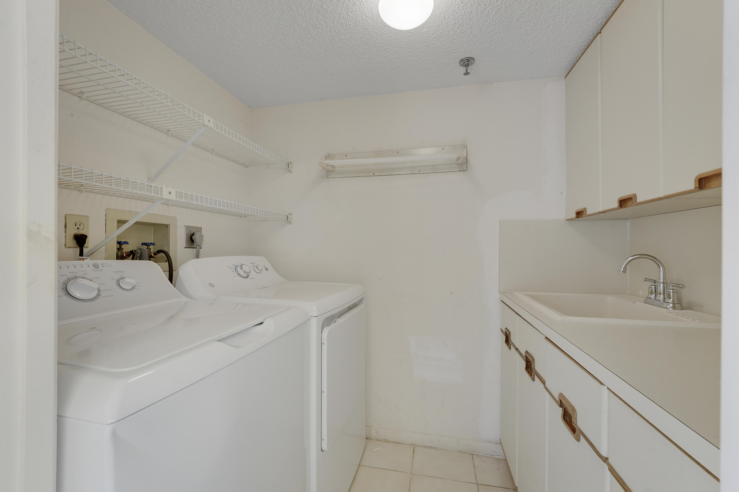 7233 Promenade #401 A, Boca Raton FL 33433