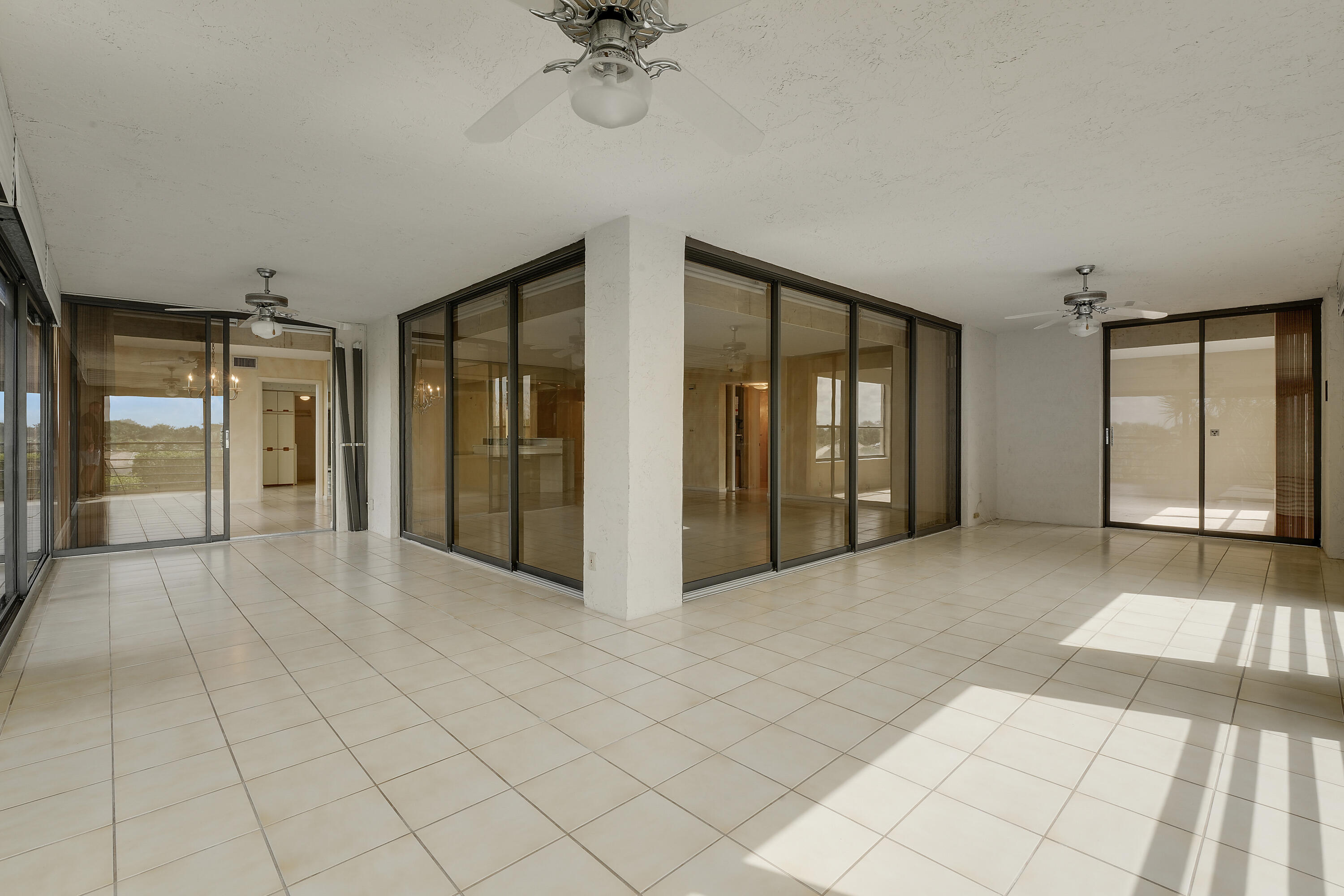 7233 Promenade #401 A, Boca Raton FL 33433