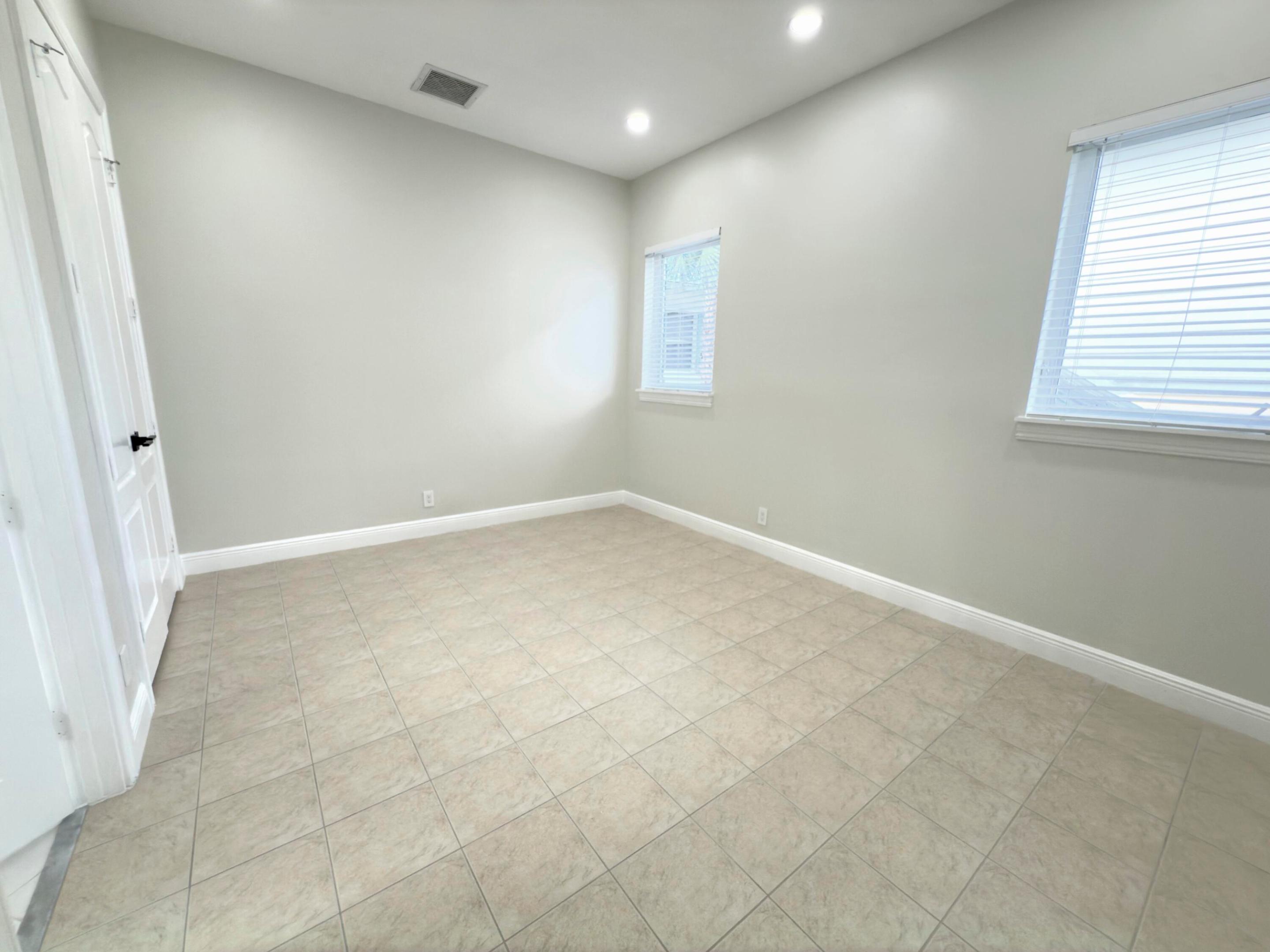 200 W Bay Cedar, Jupiter FL 33458