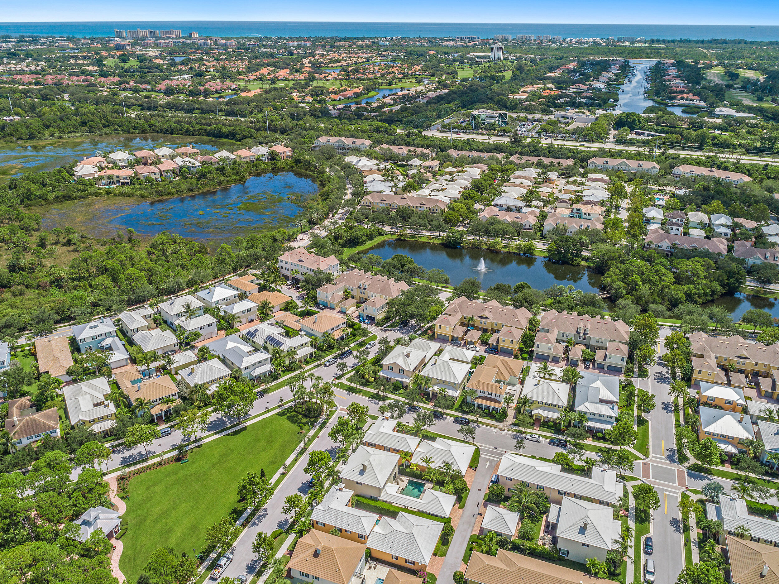 200 W Bay Cedar, Jupiter FL 33458